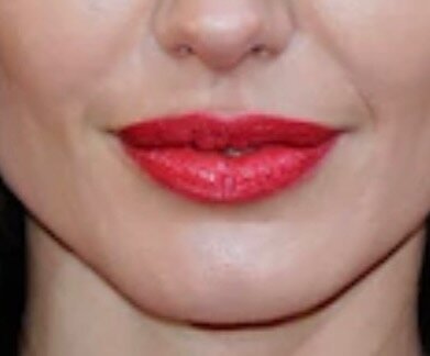 Shall we play a super fun game?
In honor of Valentine&rsquo;s Day, and it&rsquo;s color ❤️RED❤️ let&rsquo;s see if you can identify these red lips!
From 1-10 guess the celebrity pout!
Comment RED if you want my curated list of the best shades of red 
