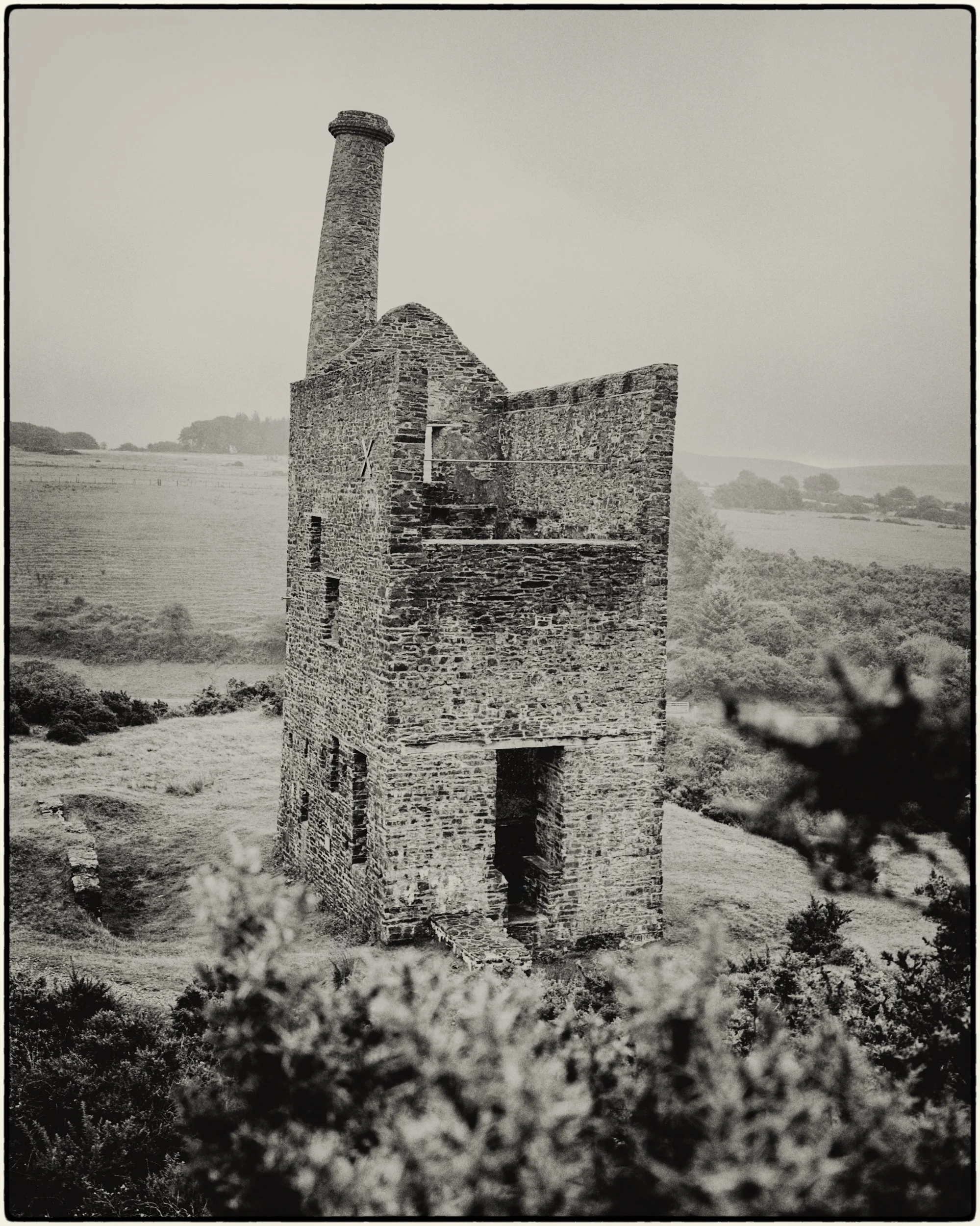 06_Vestiges of Faith and Labour_Clare Rodbourne.jpg
