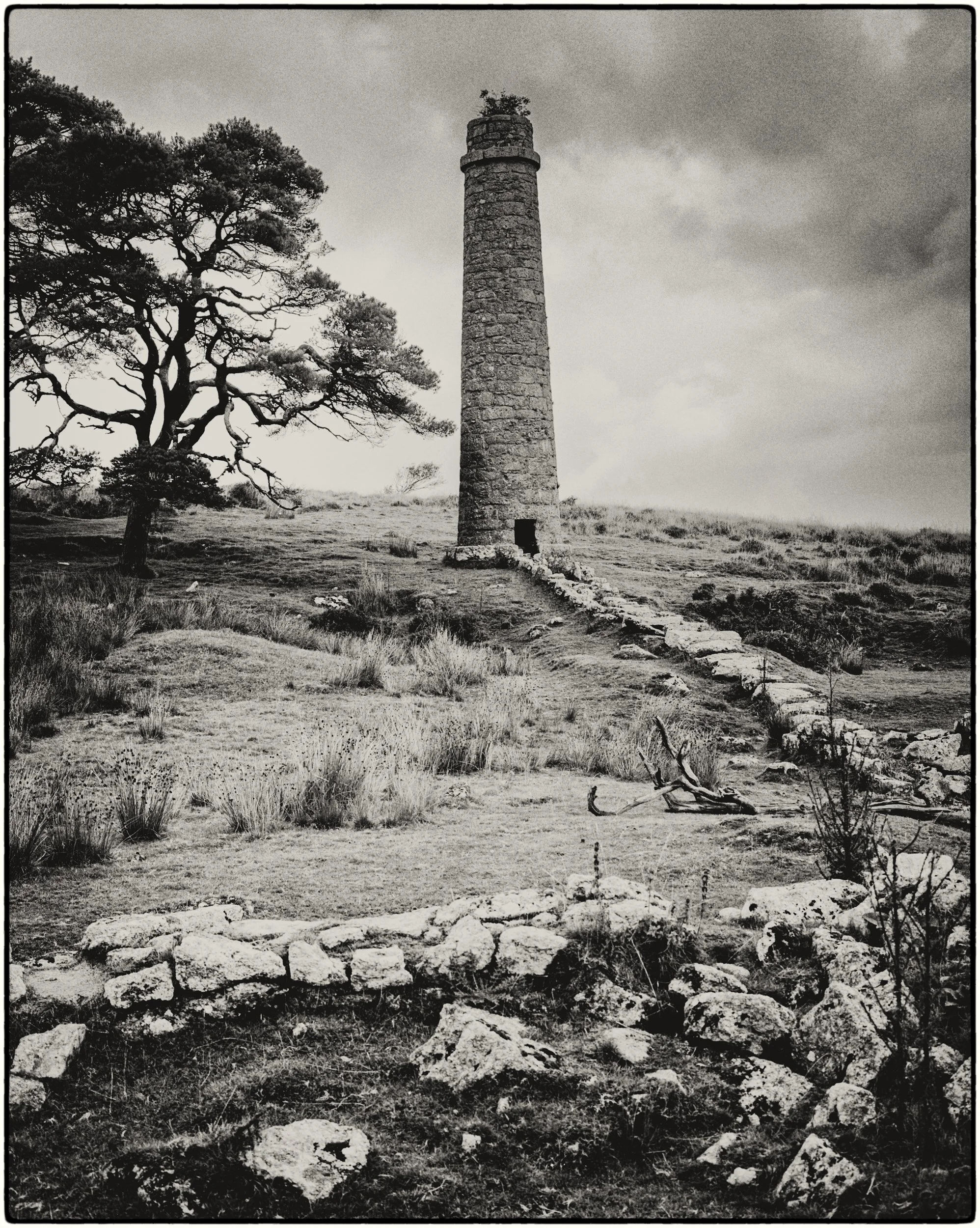 08_Vestiges of Faith and Labour_Clare Rodbourne.jpg