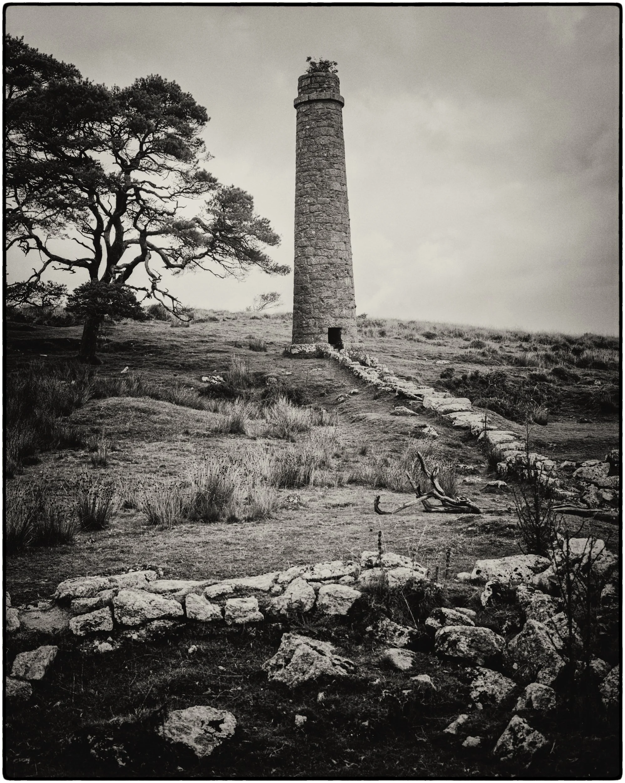 14_Vestiges of Faith and Labour_Clare Rodbourne.jpg