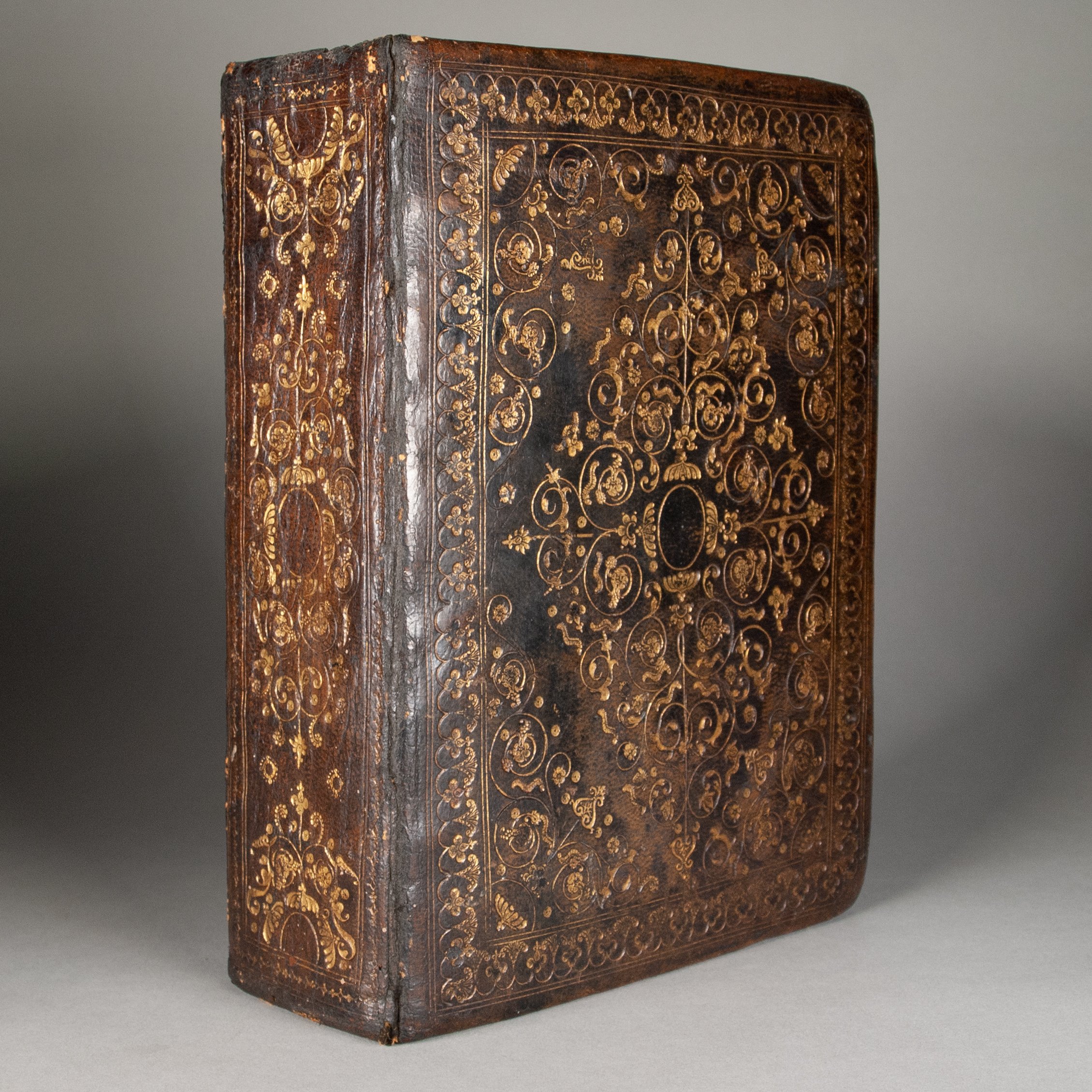 The Squirrel Binder | One of England's great workshops