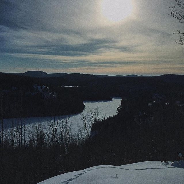 La vue d&rsquo;ici est toujours aussi belle sous un tapis blanc. &Agrave; qui la chance!
.
.
.
.
.
.
#laurentides #laurentidesjetaime&nbsp;#terrain#terrains&nbsp;
#leslaurentides #valdavid #valdavidquebec #valdavidvalmorin #valmorin #terrainavendre #