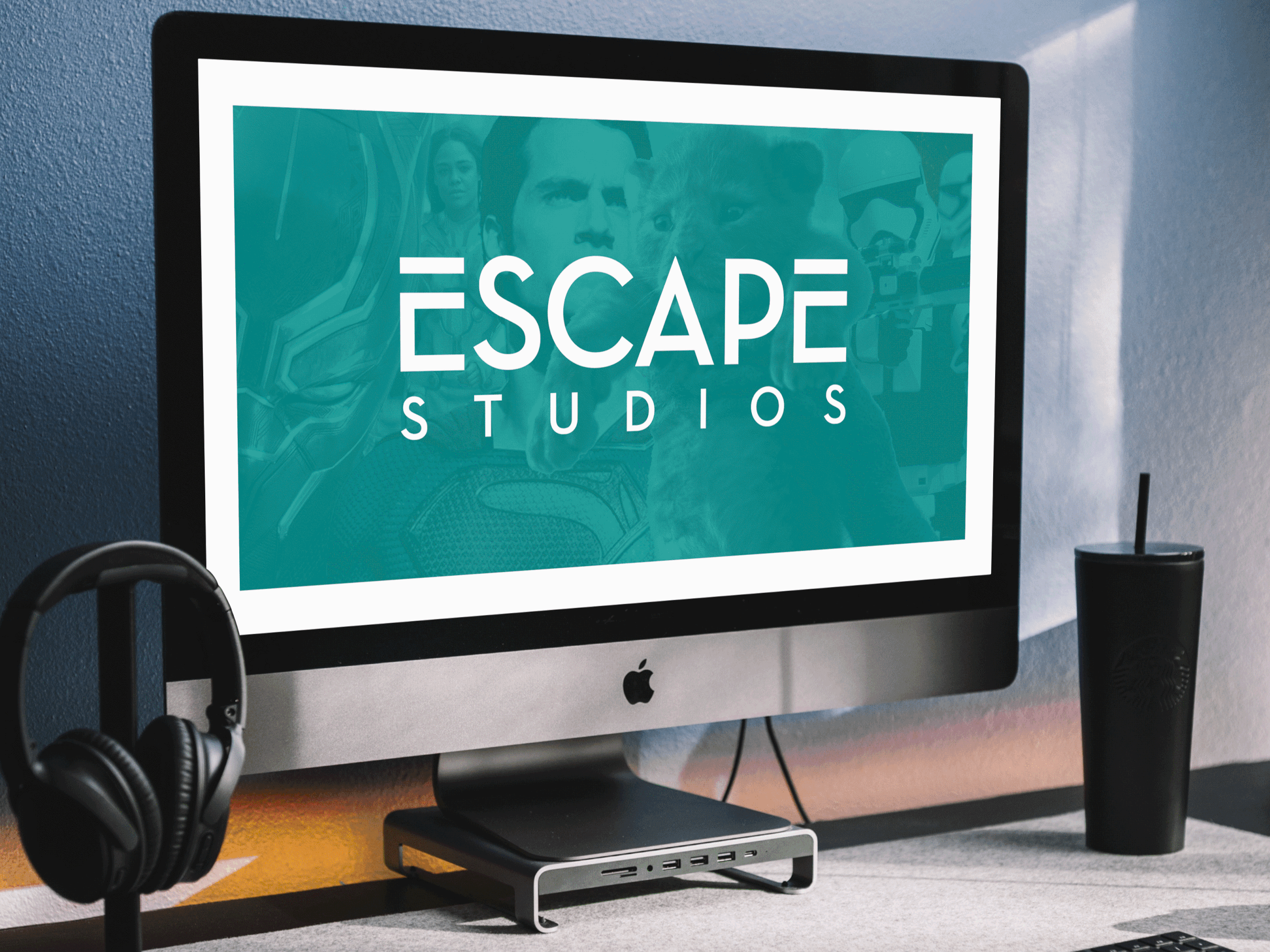 Workstation Mockup GIF.gif