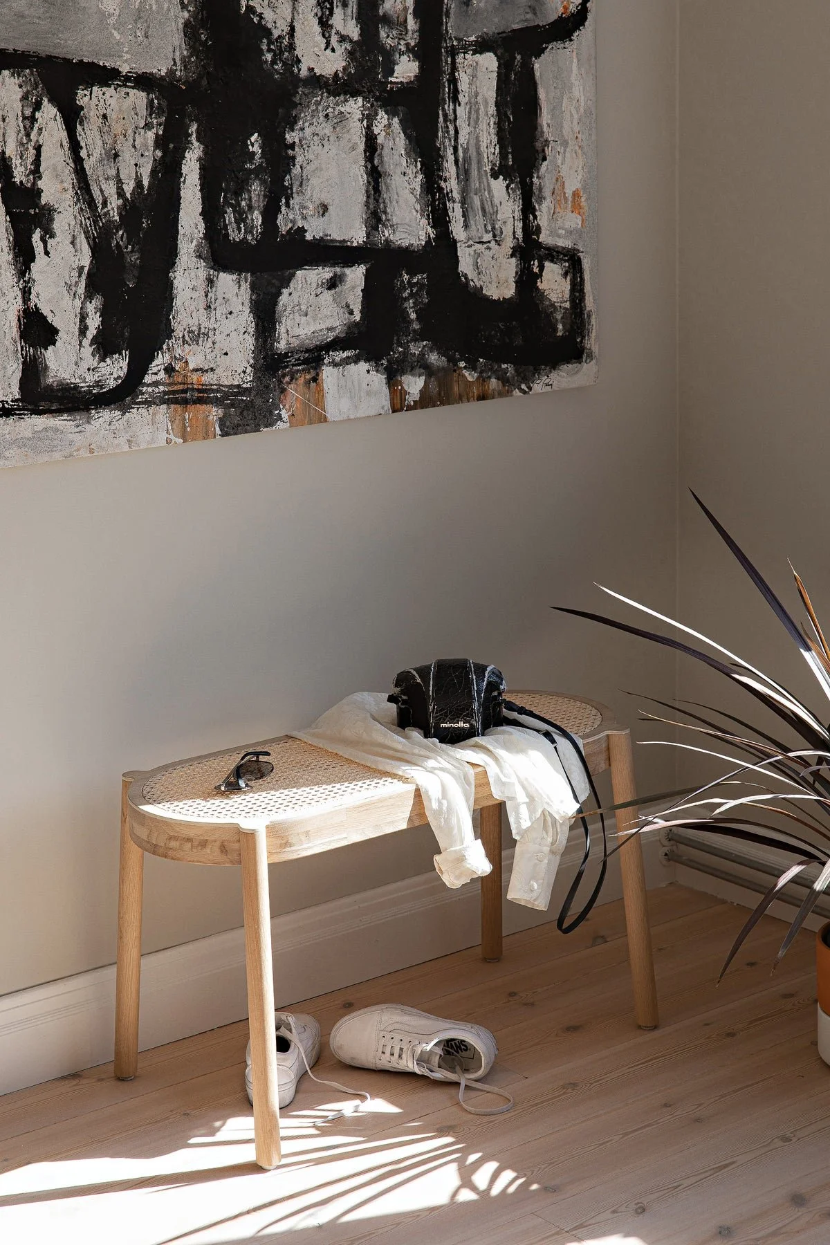 1200x_Pal_bench_light_oak_hallway_Northern_Photo_Anne_Andersen_High-res.jpg