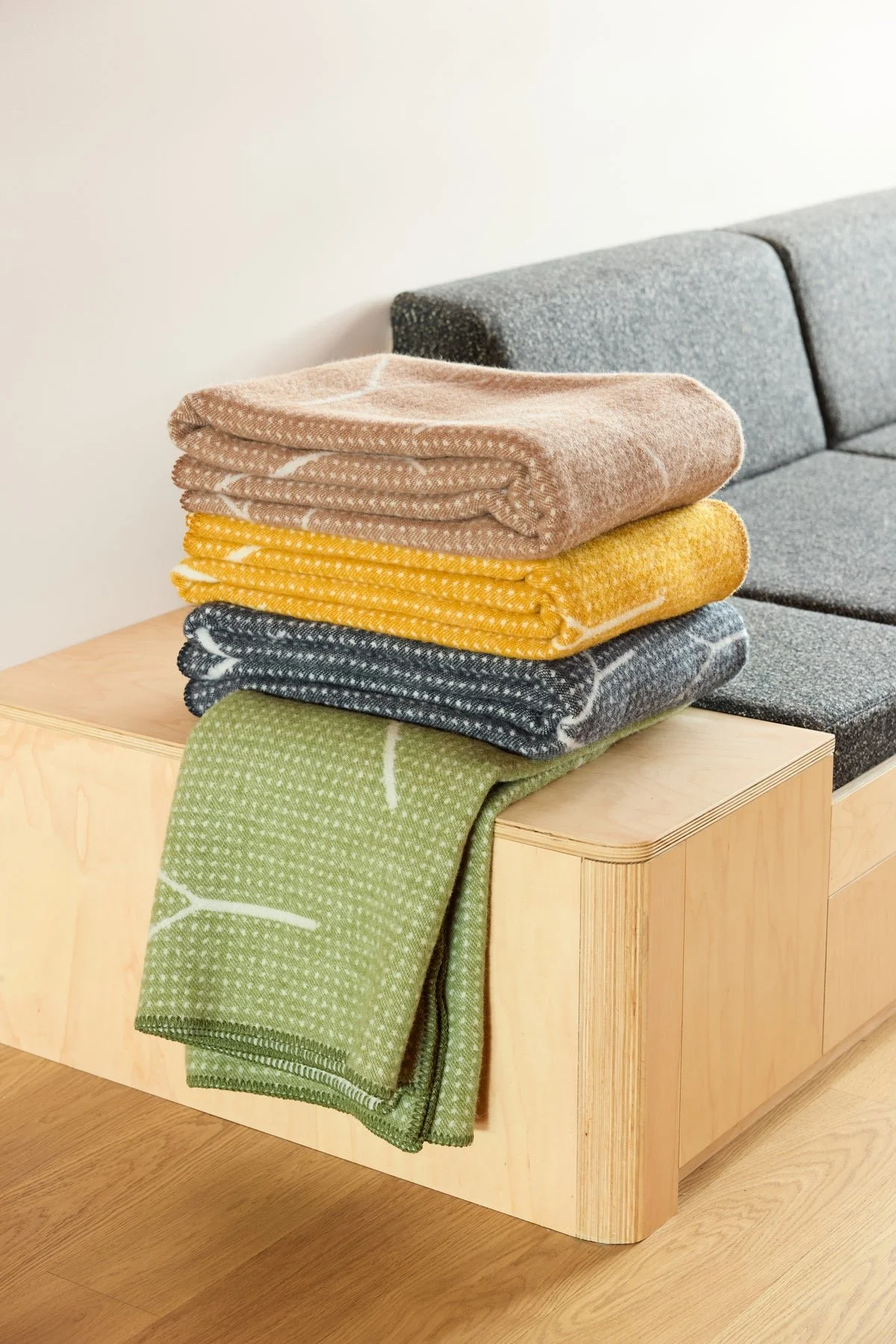1200x_Fall_blankets_all-stacked_Ph_Sara_Spilling_Northern_High-res.jpg