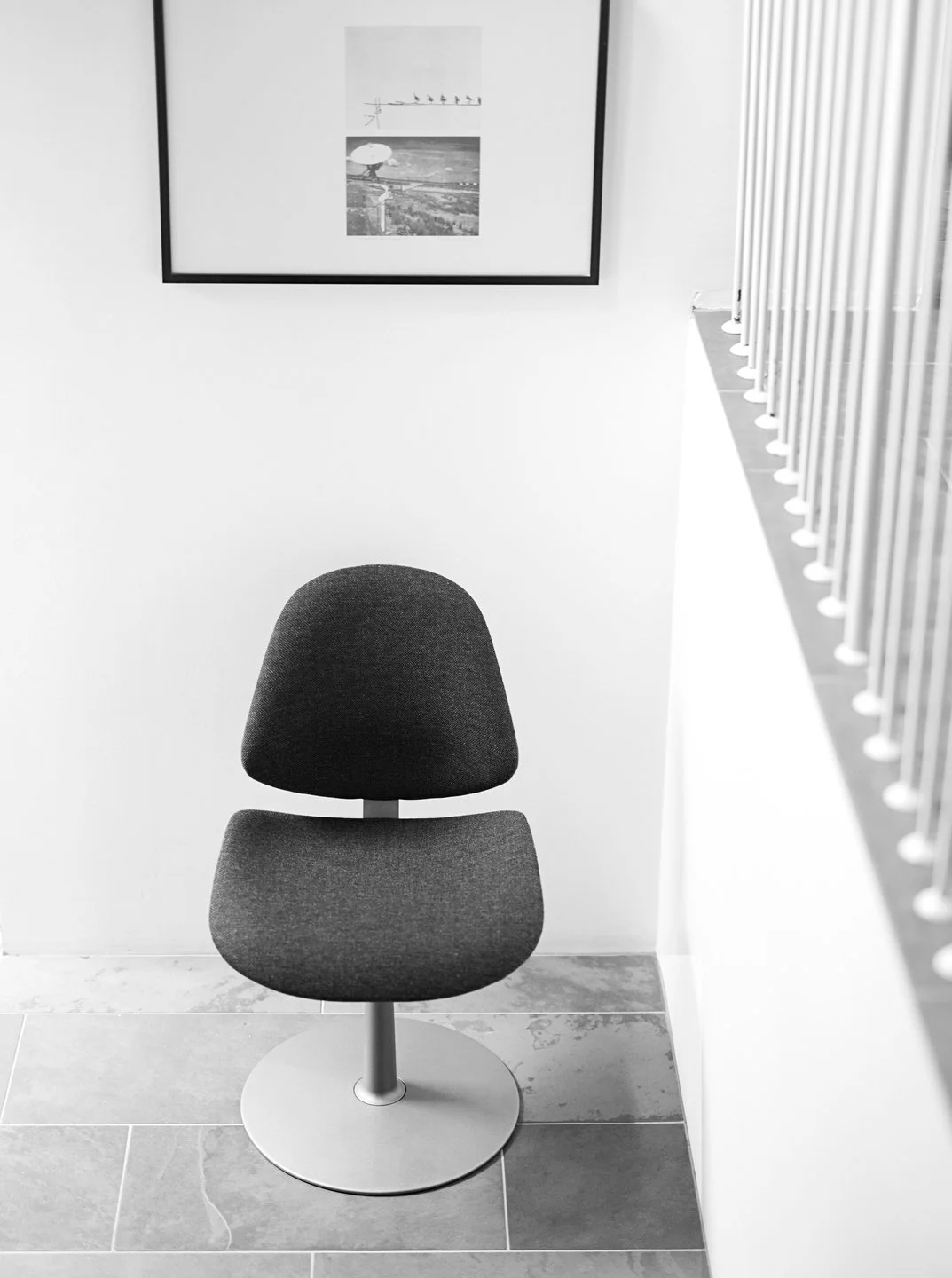 Council Salon Chair_Swivel Base_02.jpg