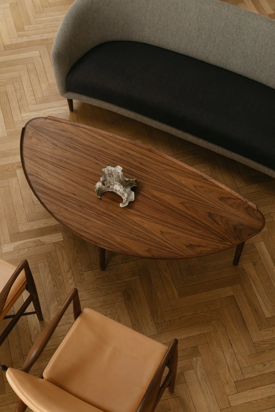 Cocktail_Table_Walnut_1.jpg