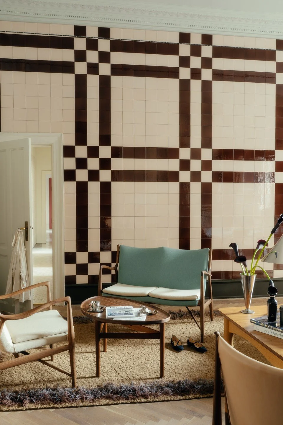 45 Sofa_Walnut_Watercolour_Himalaya_Soft Linen.jpg