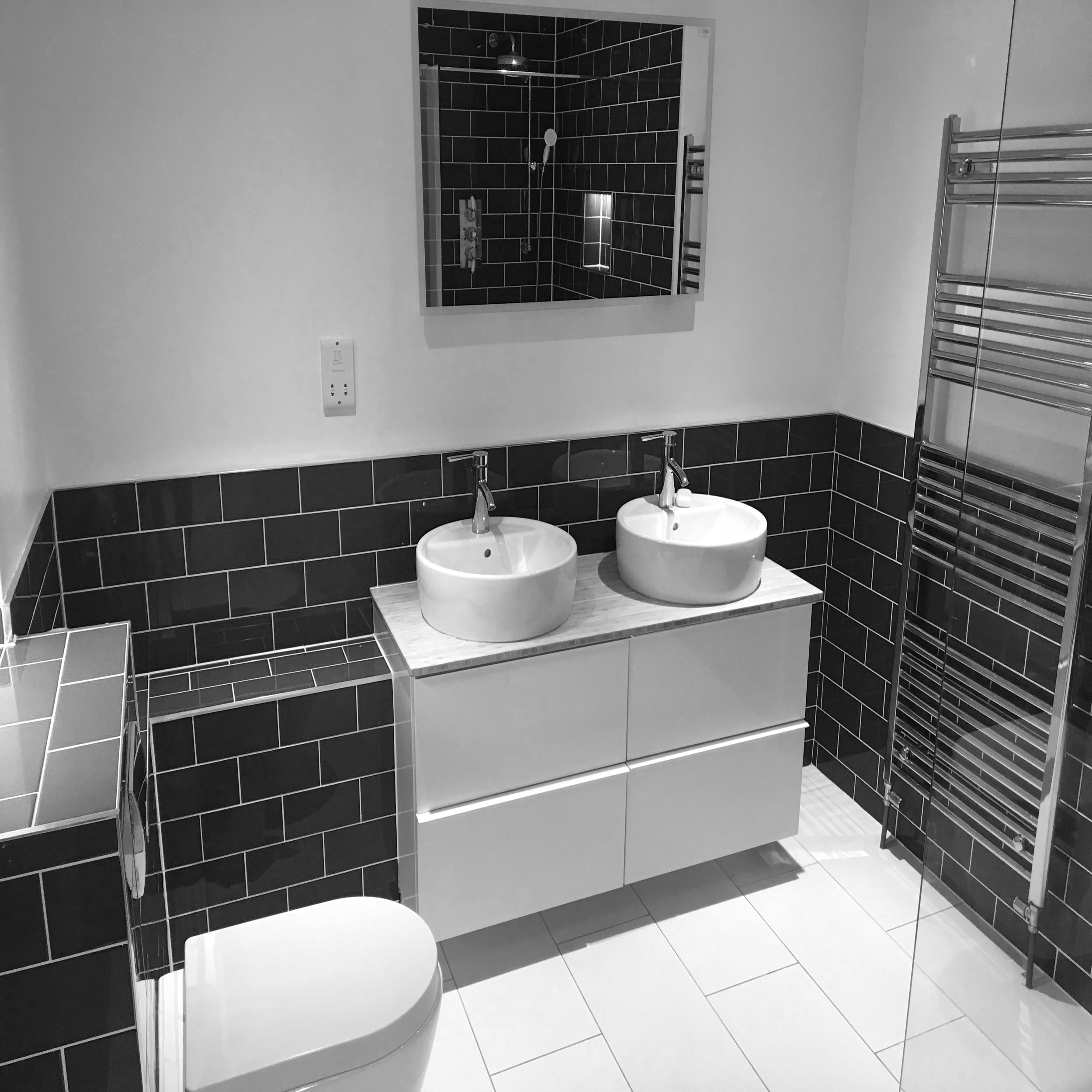 Bathroom+1+copy.jpg