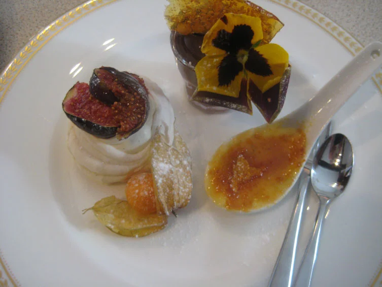 pudding-canapes-course-sarah-symington-catering-27.jpg