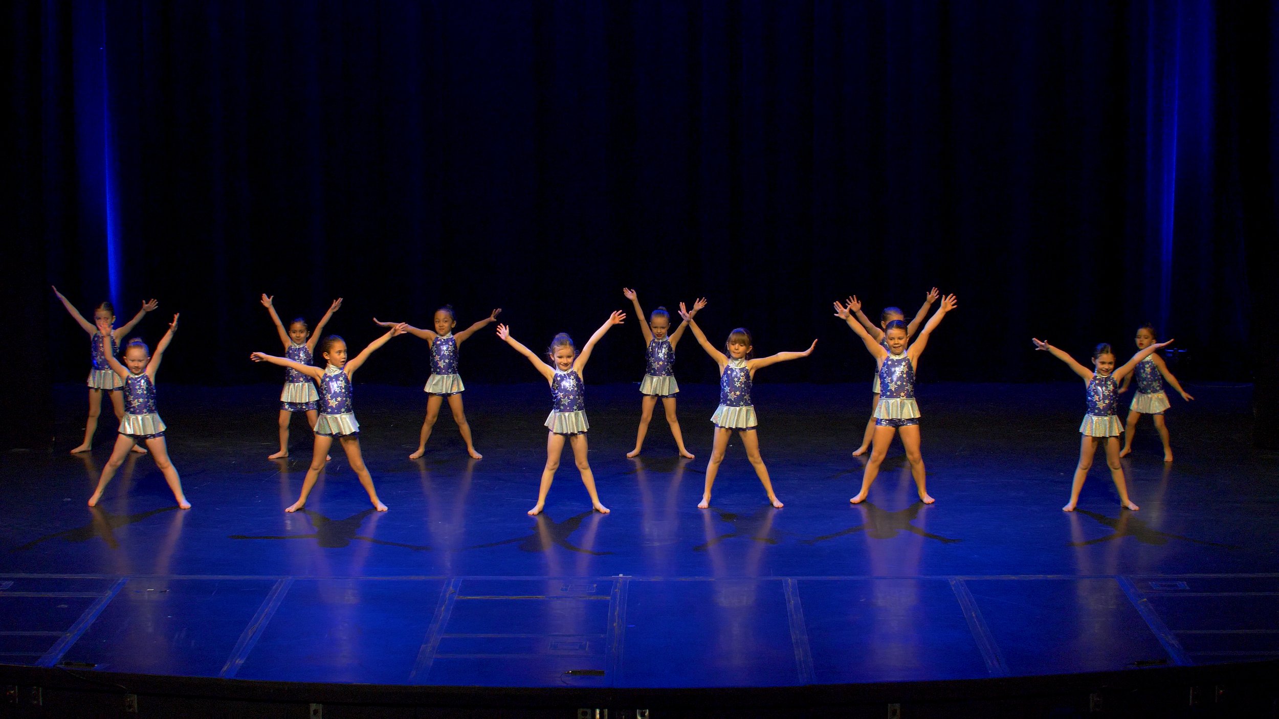 iDance 2025 Dec_01.jpg