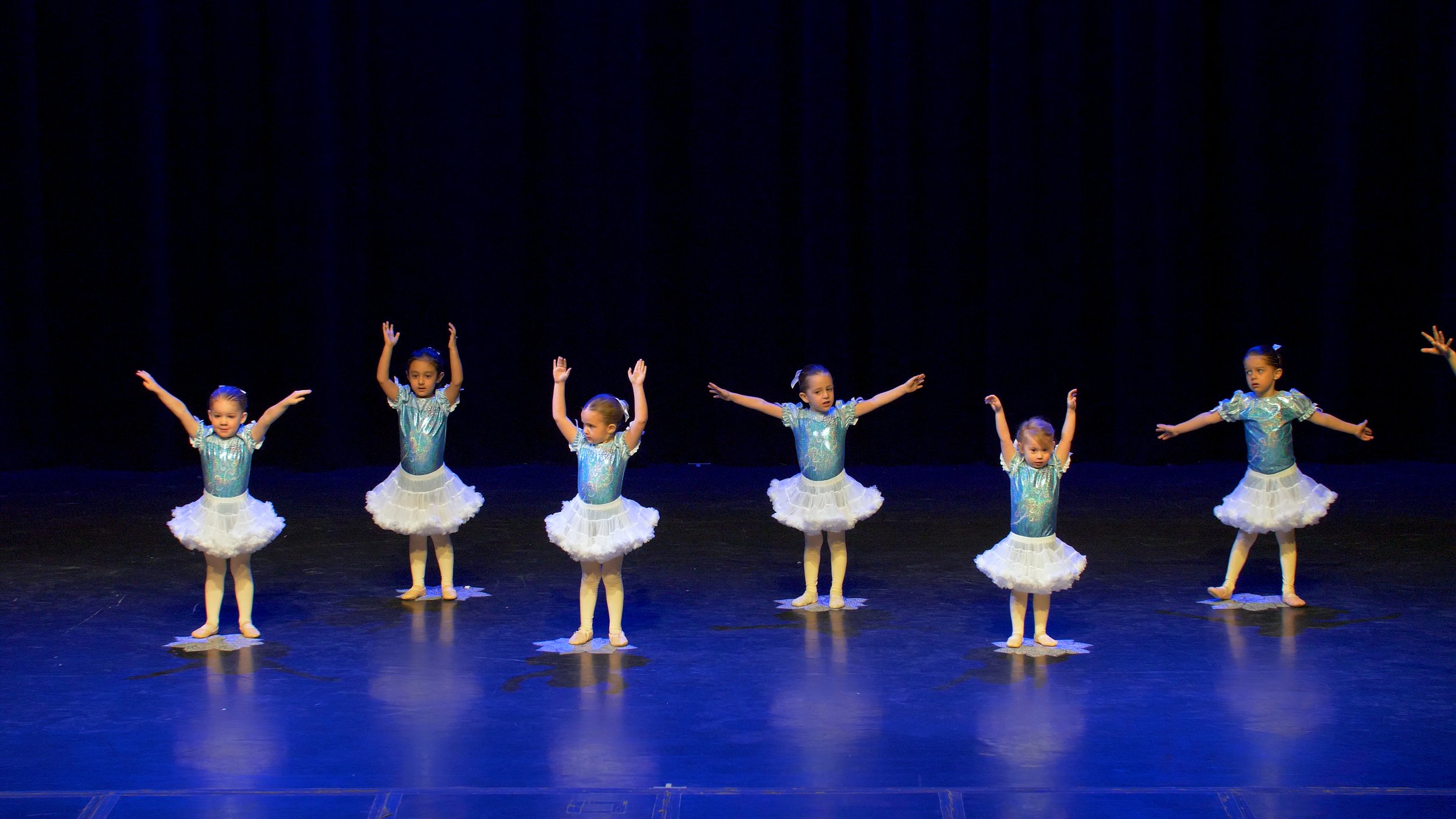 iDance 2025 Dec_05.jpg