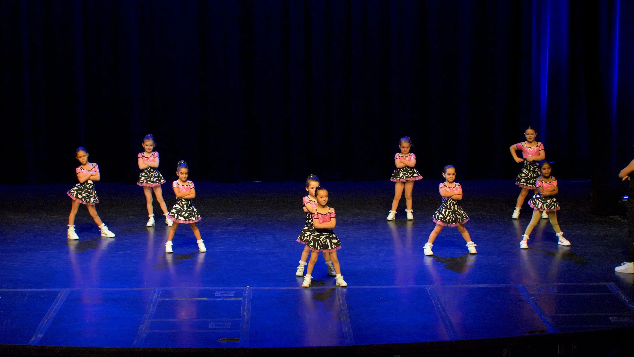 iDance 2025 Dec_12.jpg