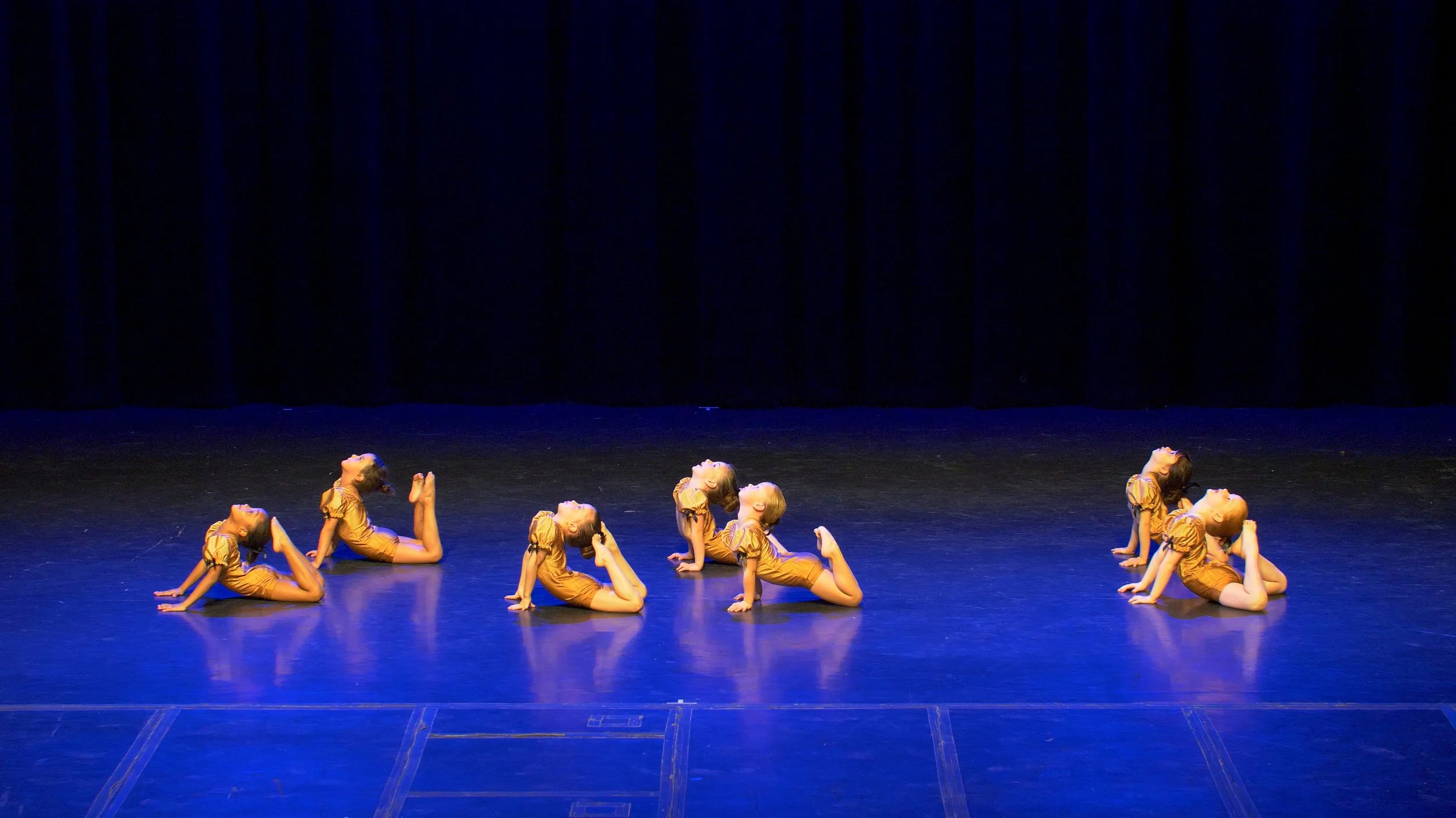 iDance 2025 Dec_31.jpg