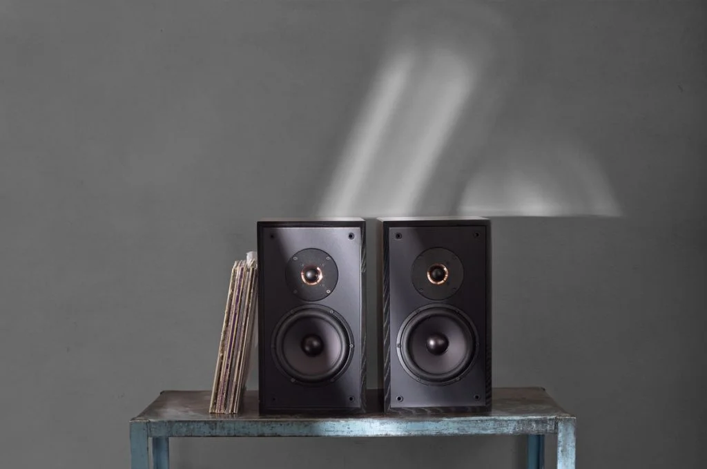 Leon-Timbre-MT-Bookshelf-Speakers-1024x679.jpg