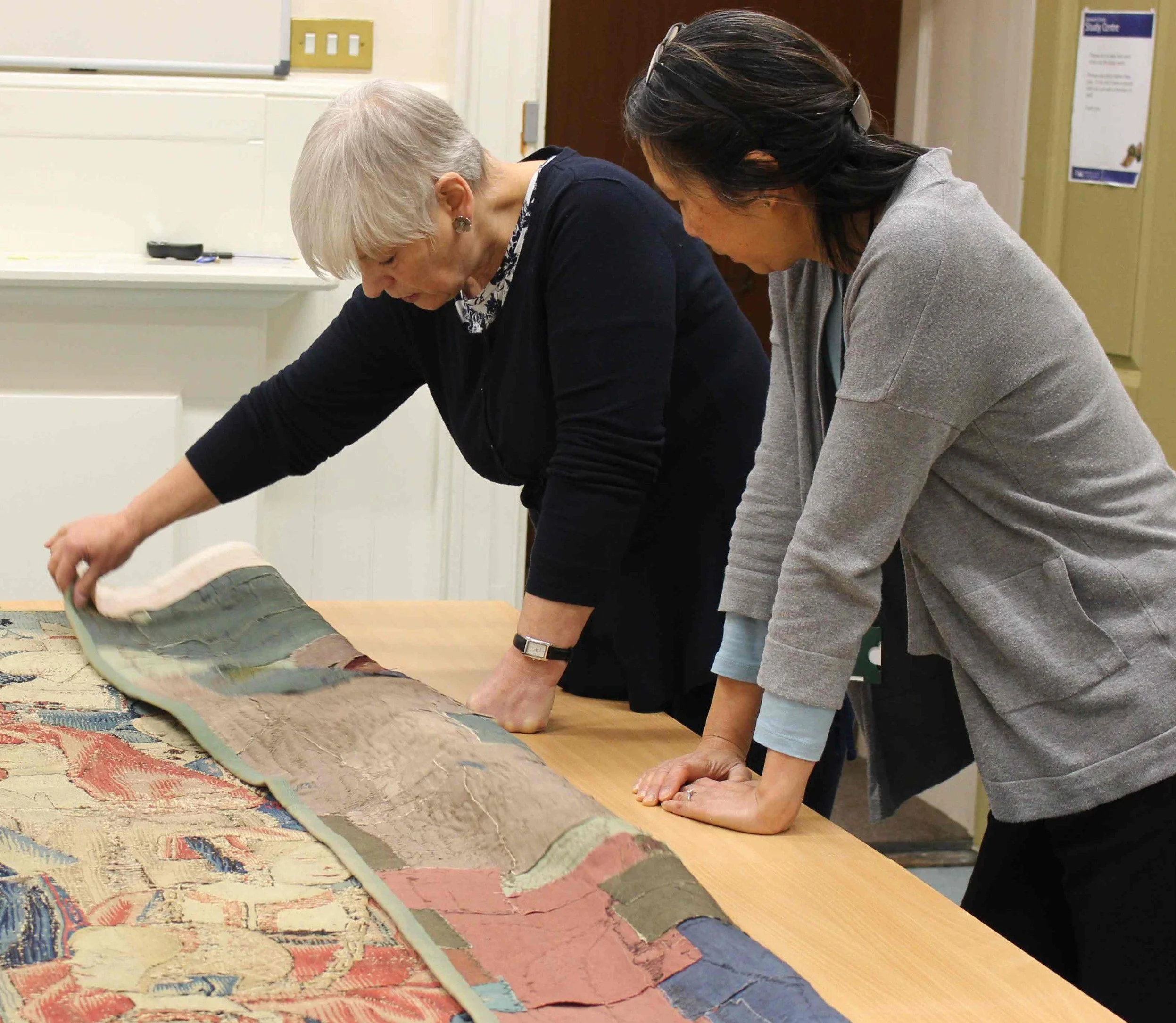 D5jIBI6W4AE_89P copy.jpg