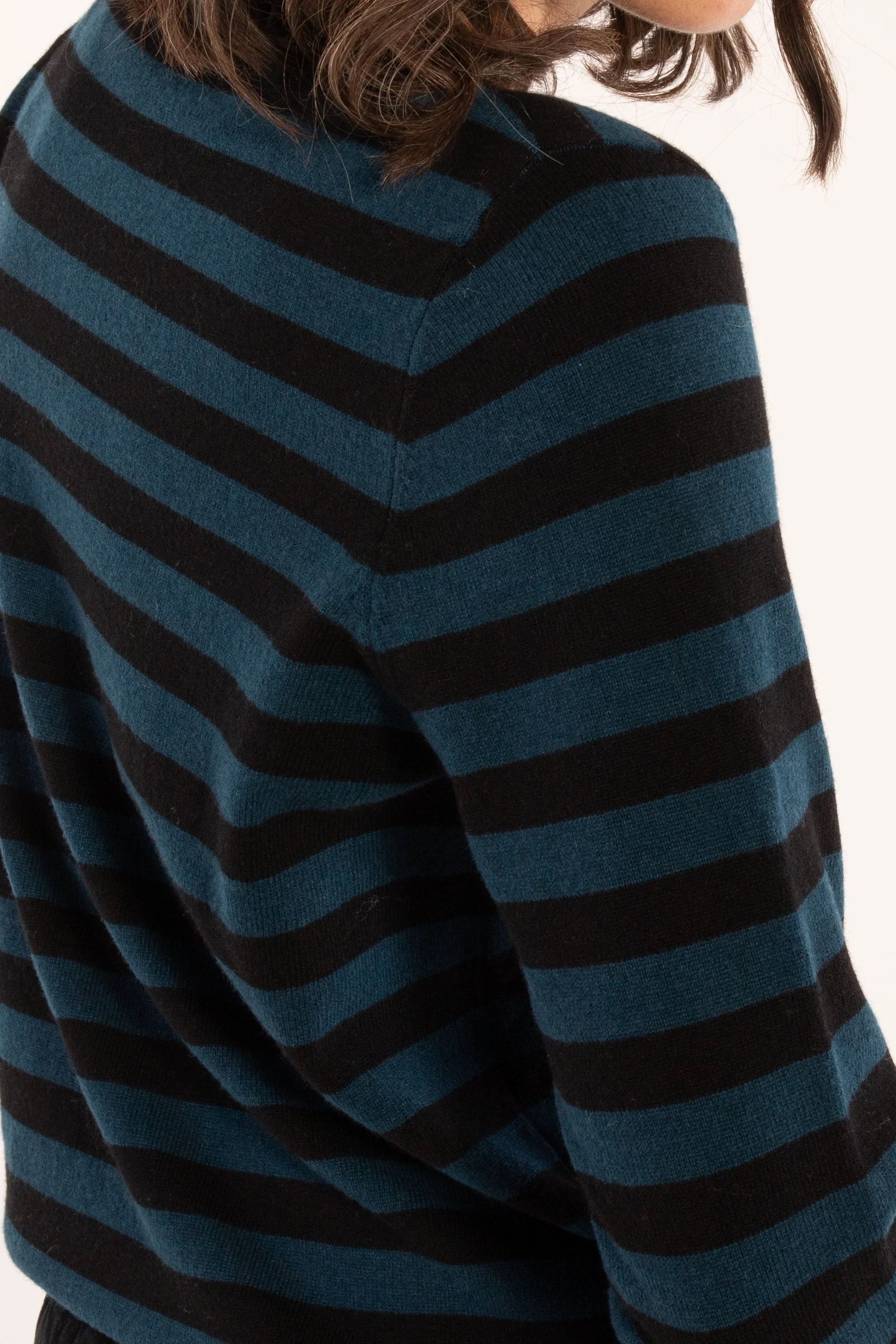 DANESAINT MERINO WOOL SWEATER-DK SLATE BLACK2-2.jpg