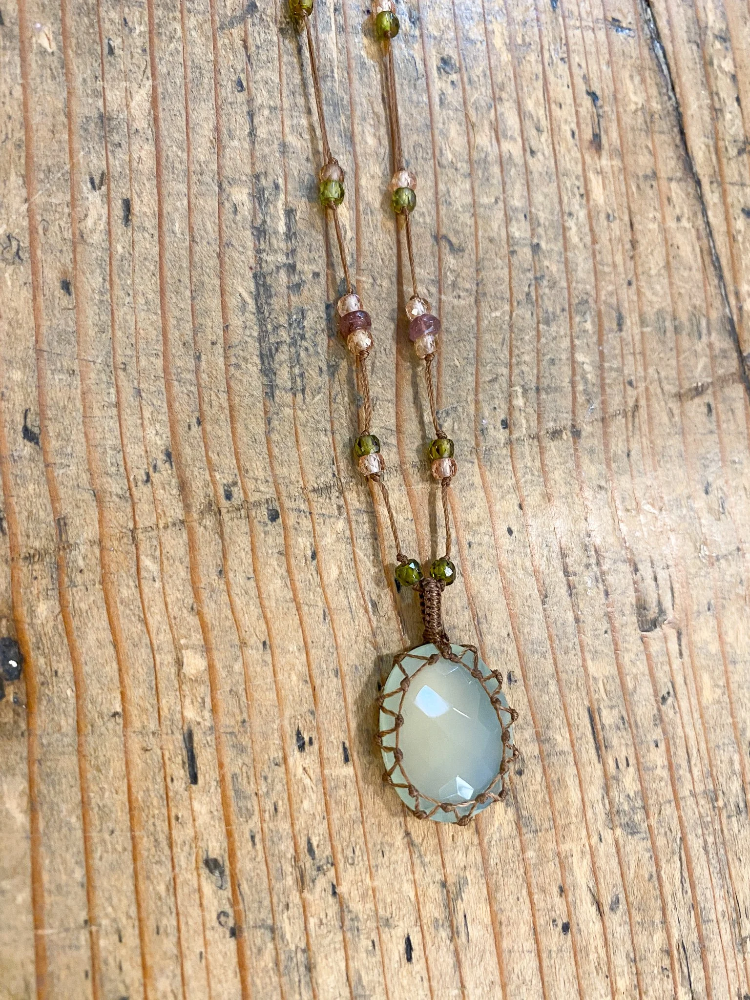 Sharing - long tibetan necklace - prehnite