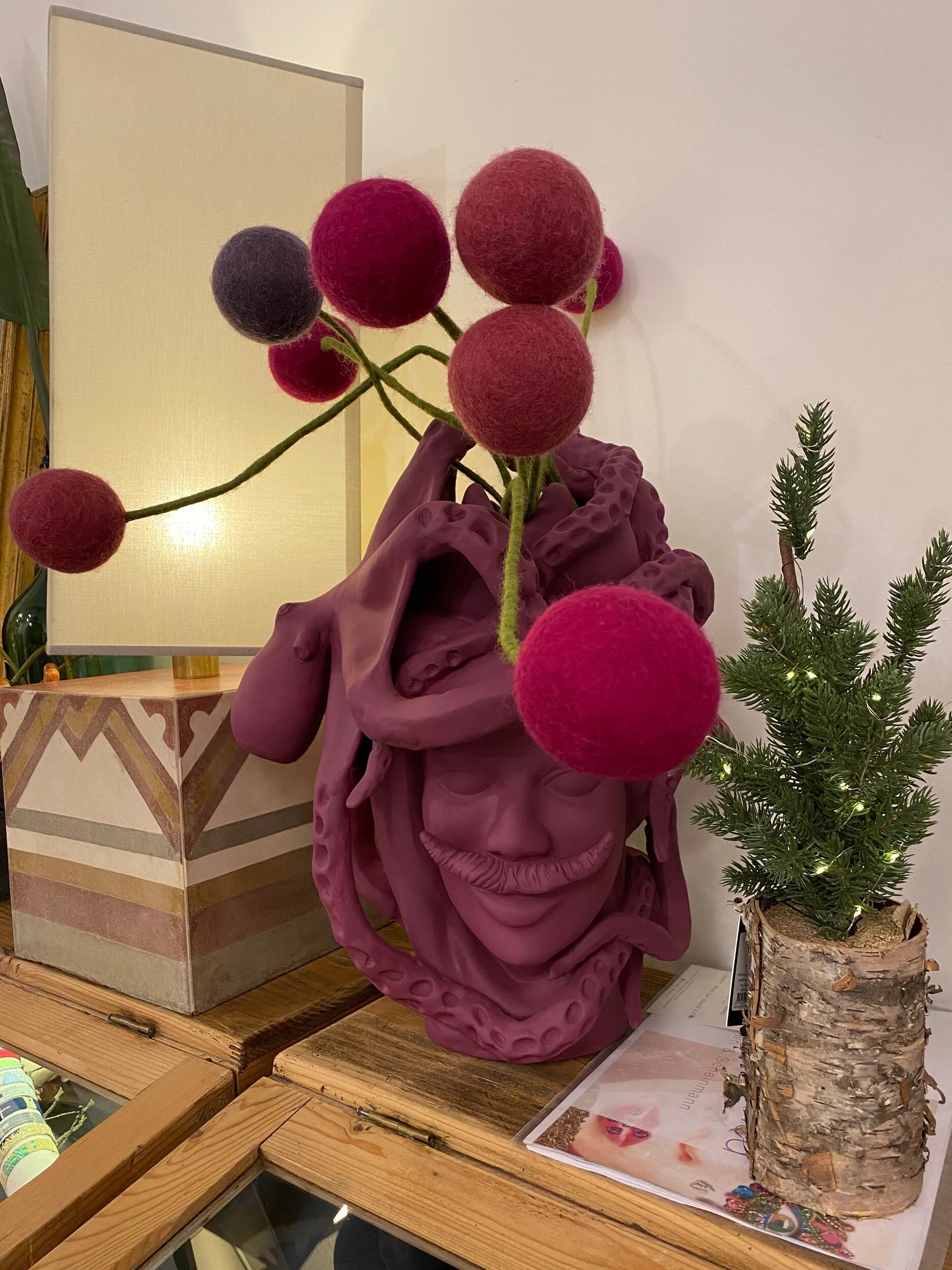 5CFB394B-6813-4BAF-9ED2-491BE962AD83