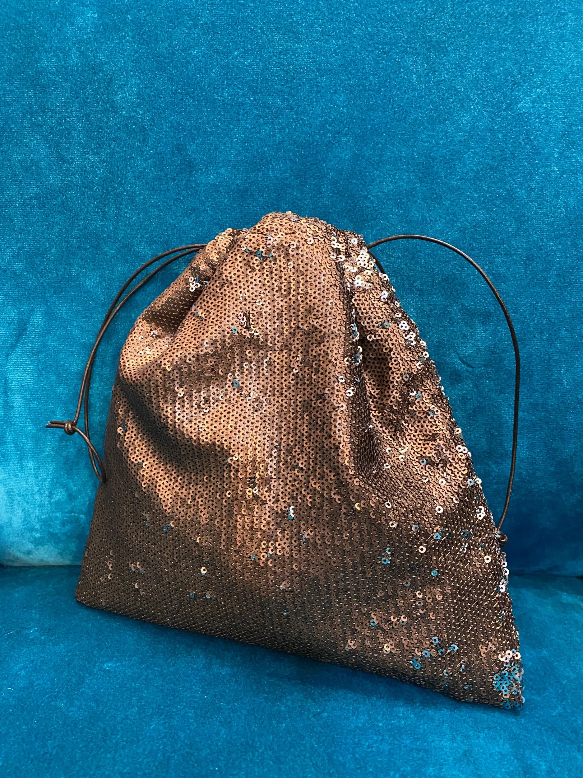 2EAE9A3F-9054-408E-B54A-3DFE98AE1100