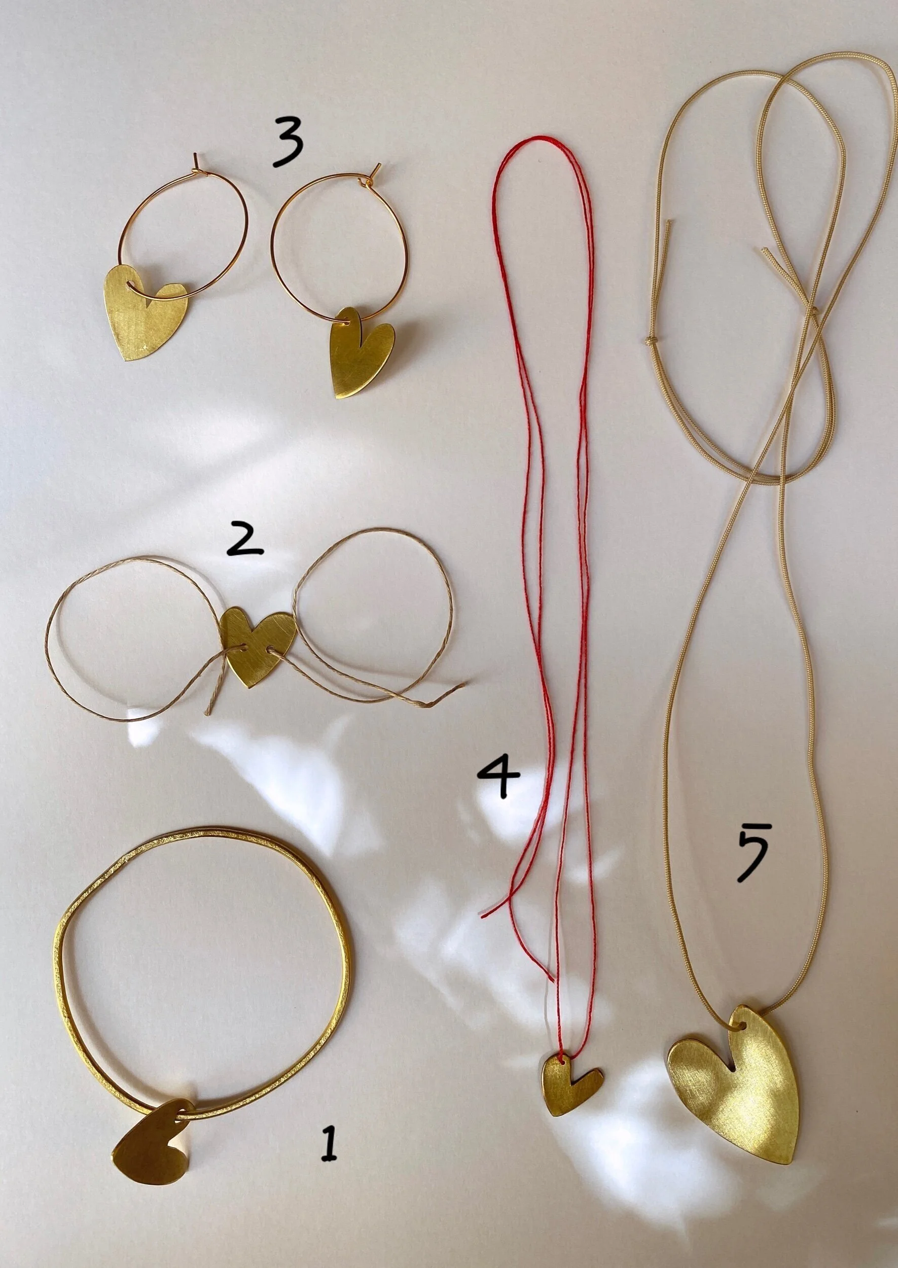 5B646C8E-0F13-486A-B69F-B24965688800