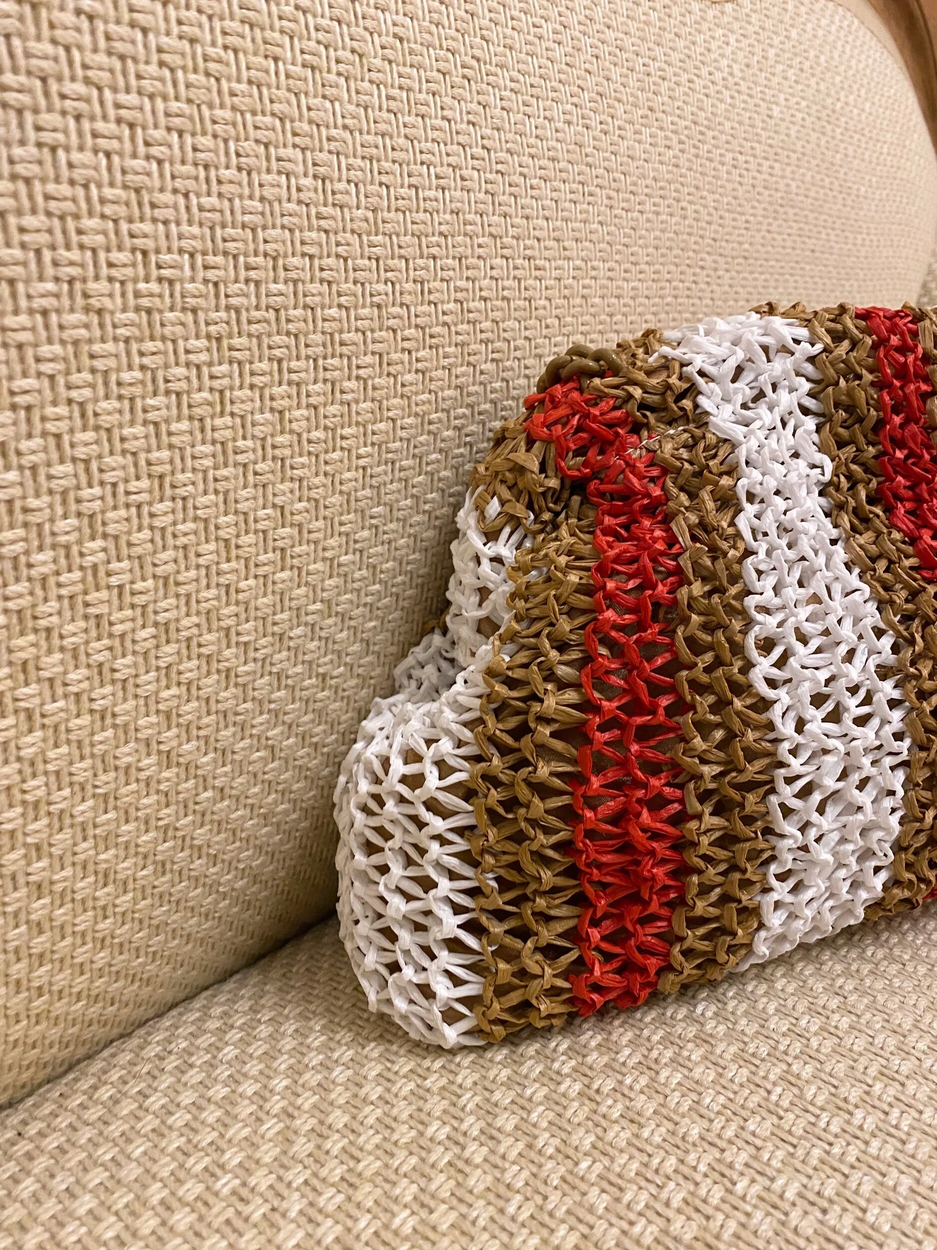 0166A10F-41F3-4CC5-B33B-0FB57AF9863F