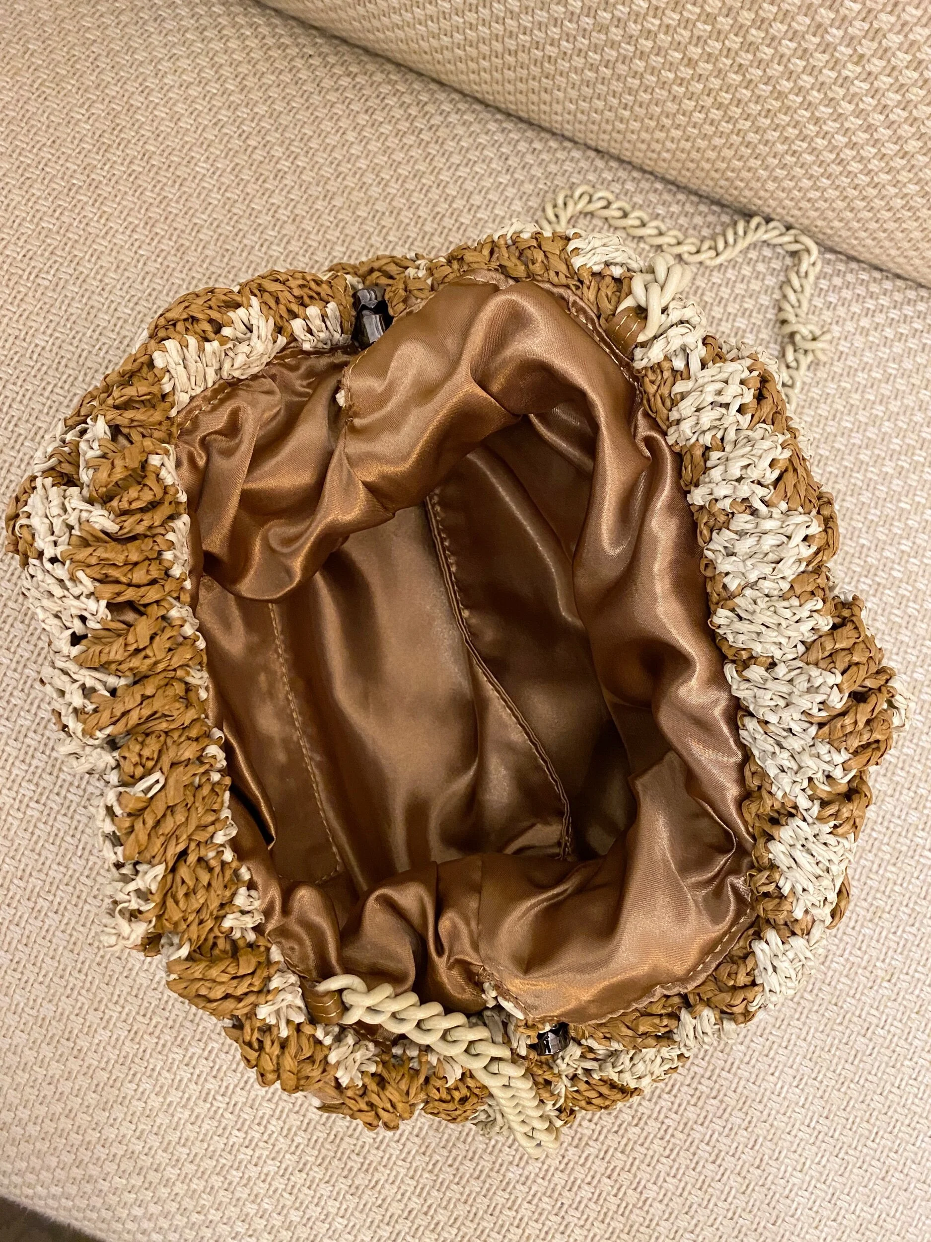 C1F60ADB-507A-4CA6-B175-334F54902BBF