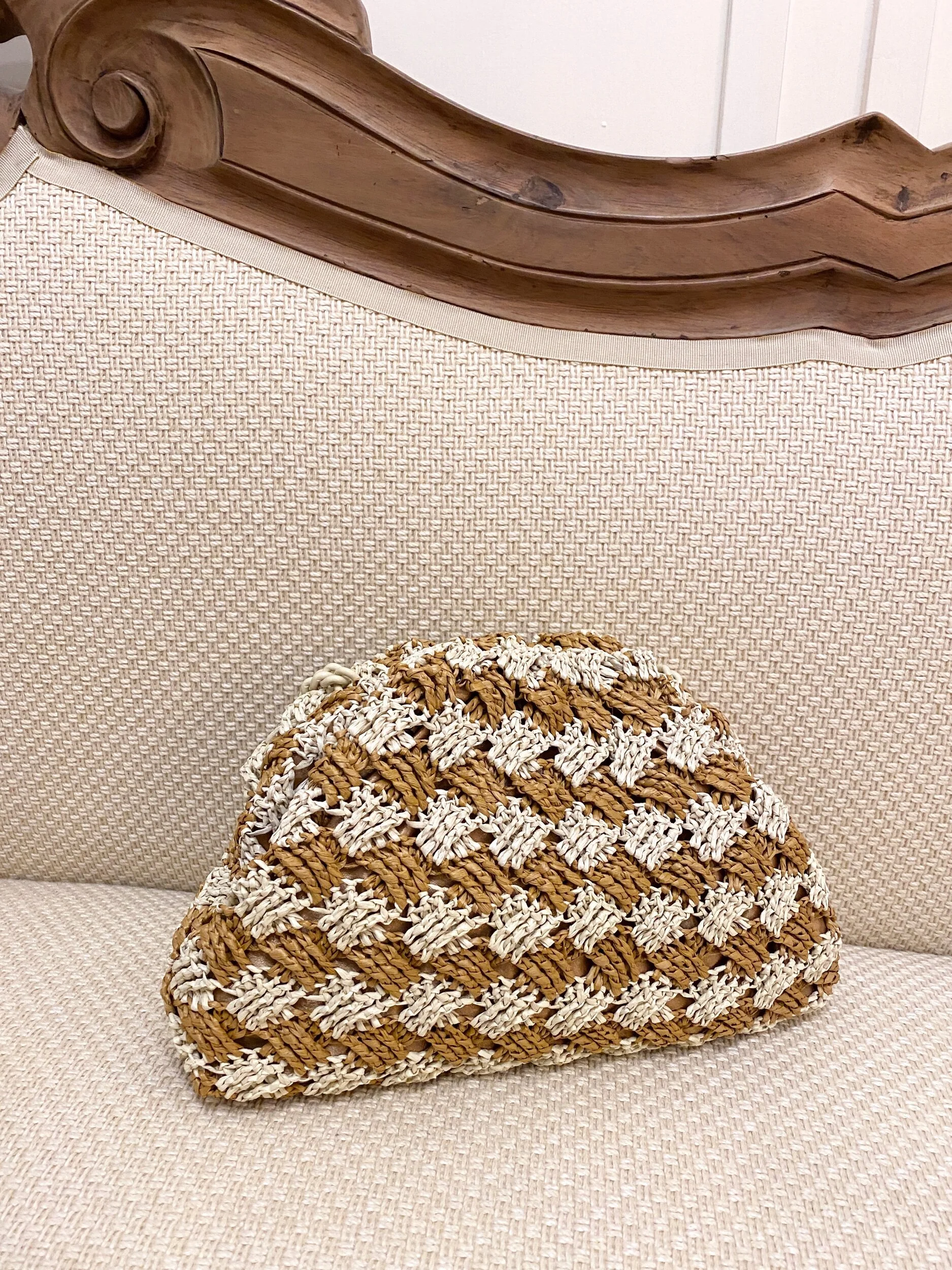 3B99ED0E-2339-47C9-B0DF-1803592857AC