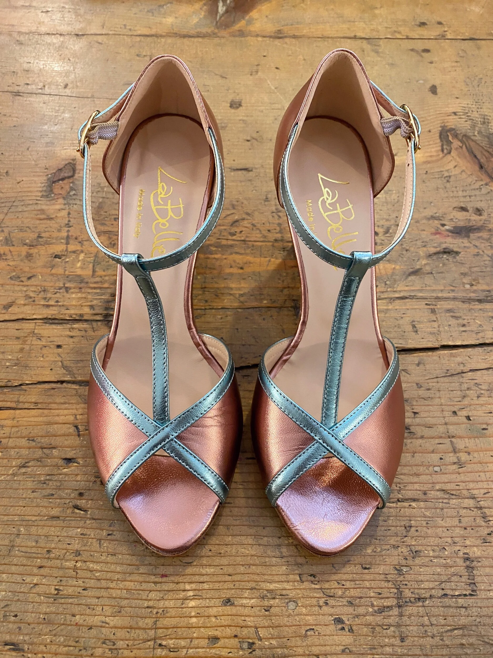 CB0EB911-CB86-4DD3-B8E4-9BA2C032CE06