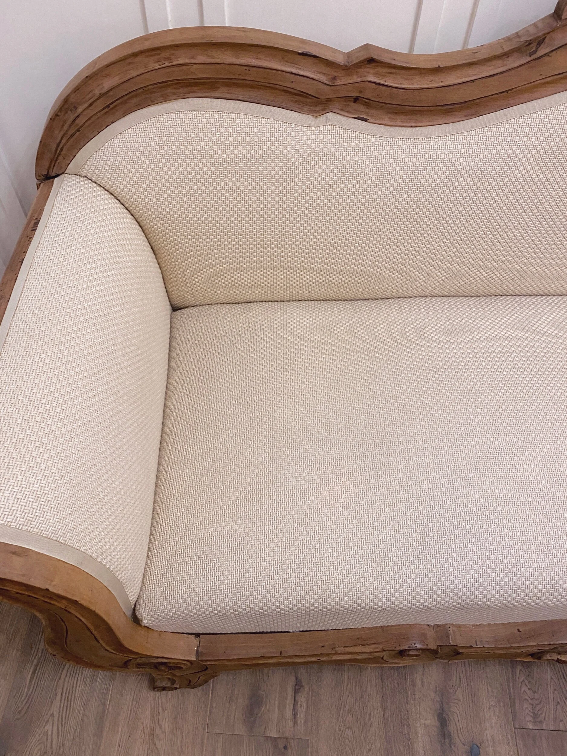 0F55707A-15DF-4933-A2FD-BD2400F28E67