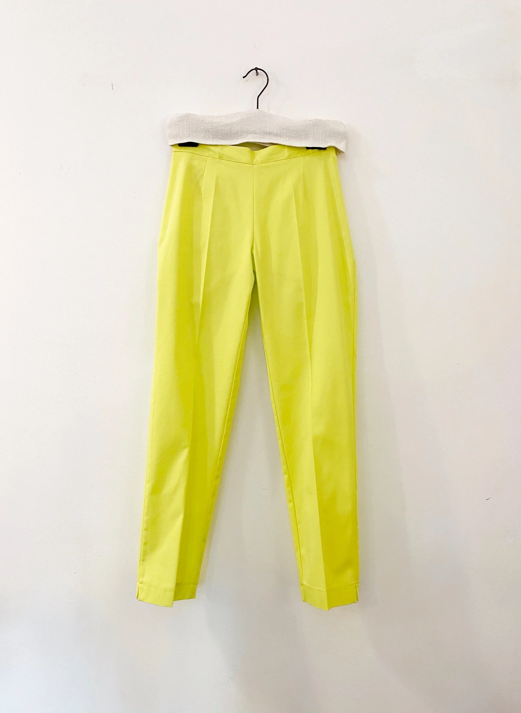 Hira - Slim cropped pants - lime