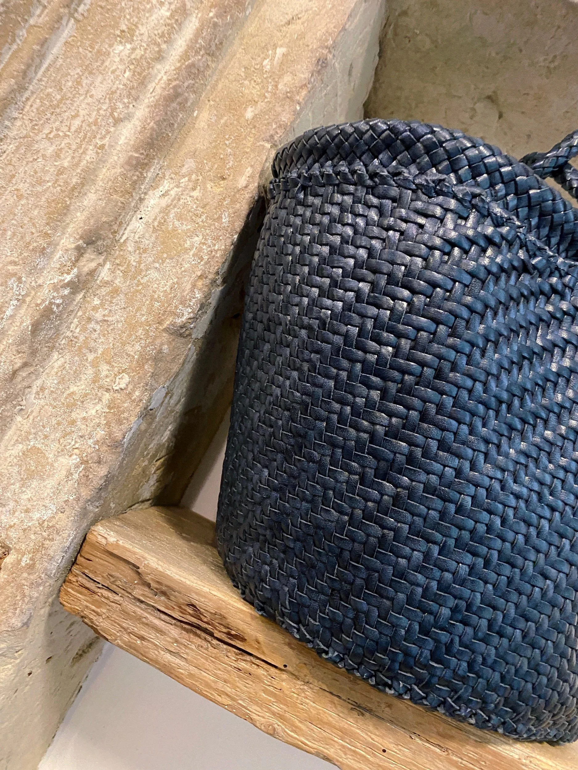 B6382C07-244F-4541-B1CB-3330AC36EE24