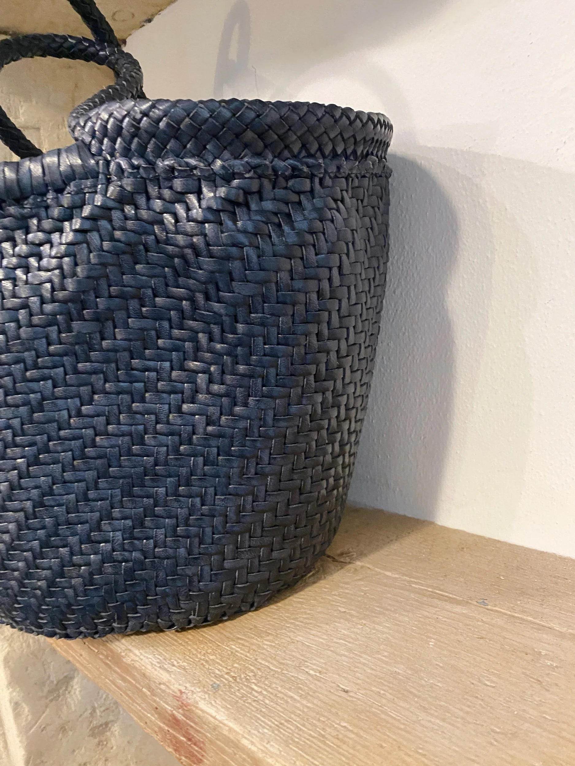 470EA8A3-0EE1-4B6D-99BB-CCAABF822B3F