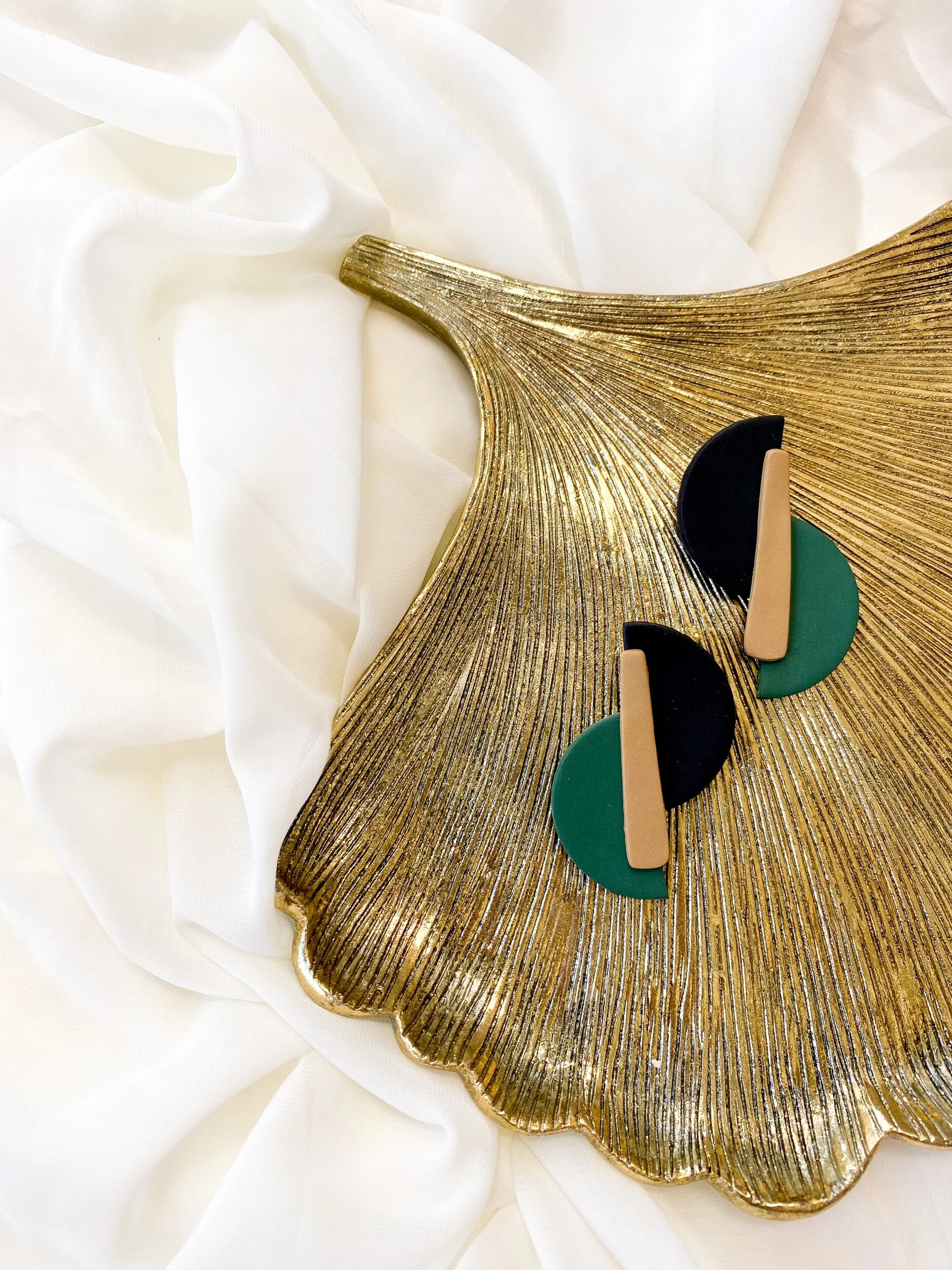 C73C0344-F2AD-4334-9918-858F4E3D325A