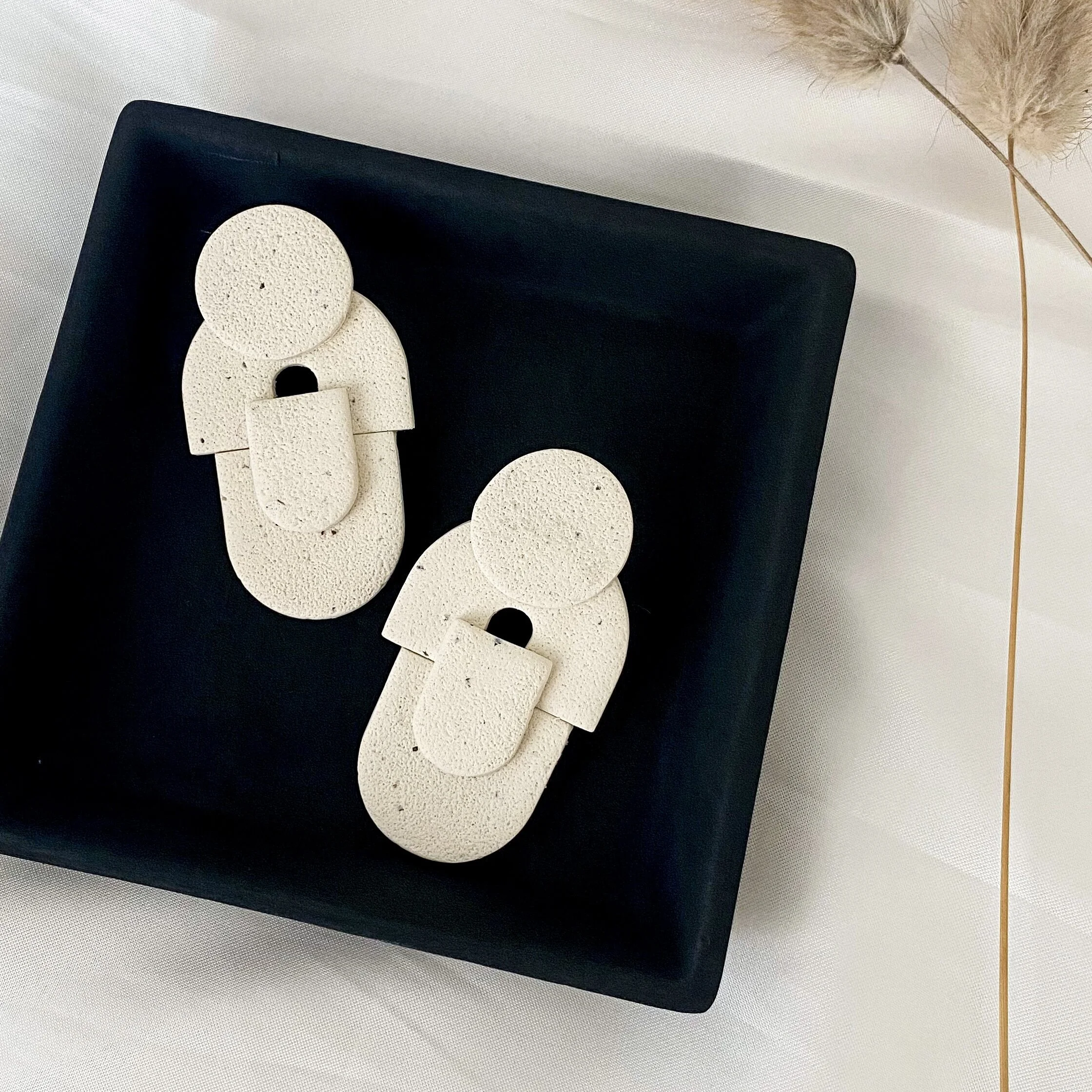 3D731DF1-A1DE-45A3-B29E-06FC56C6067F