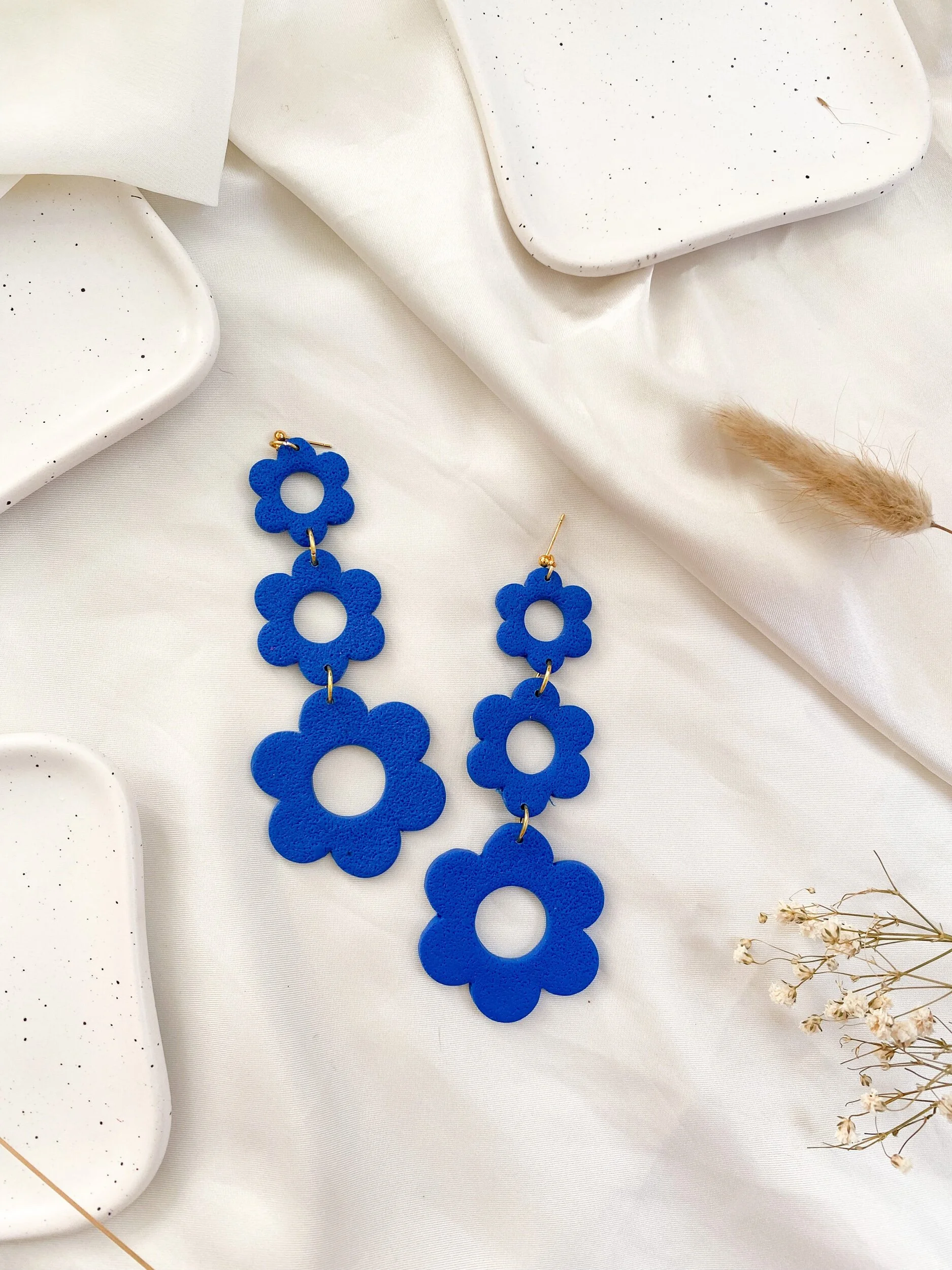 0419DE35-CED8-4B9C-8D94-19DE9412E942