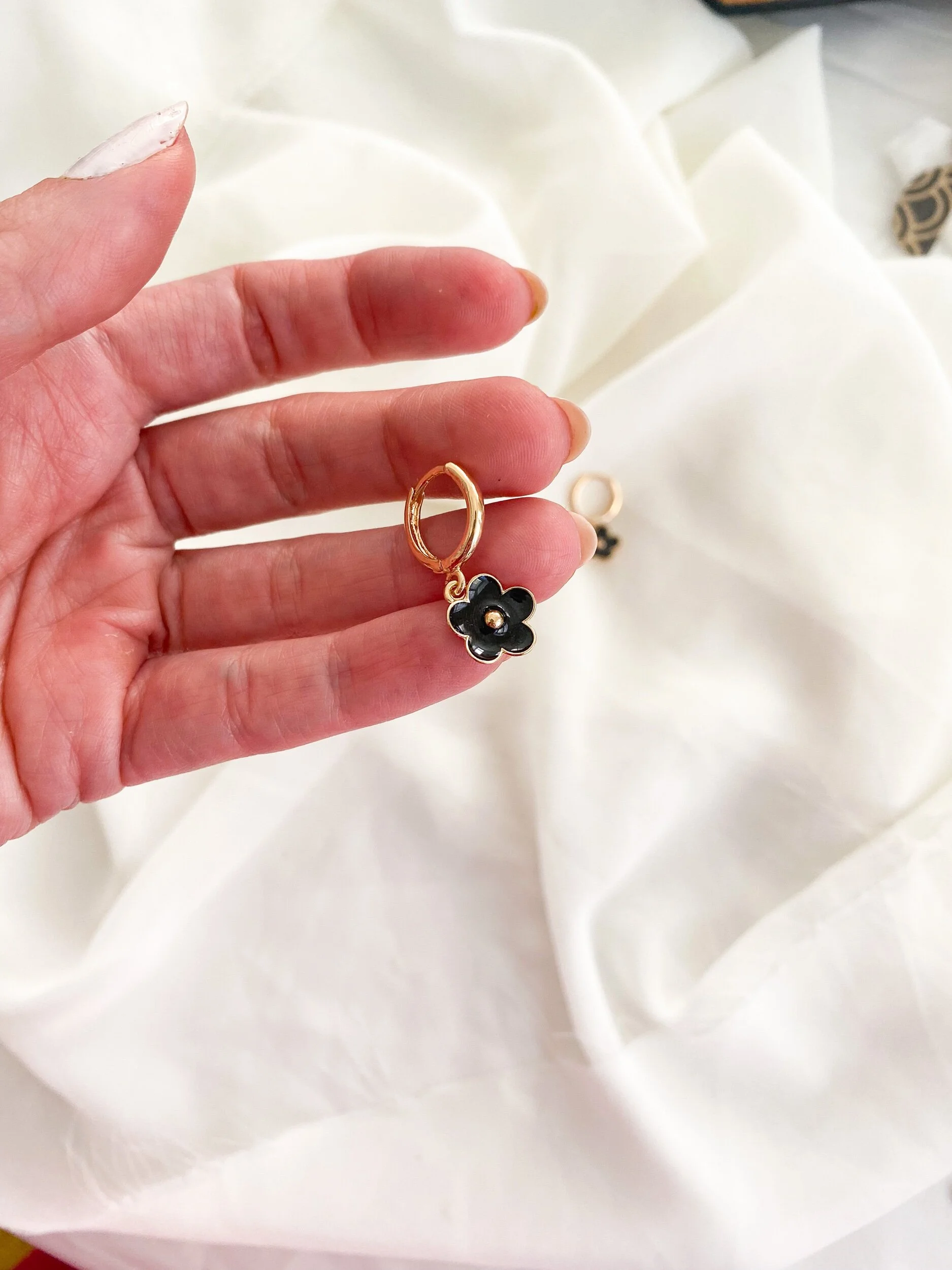 8CF435C0-58C7-4A58-B0FE-5617BE3EE2D0