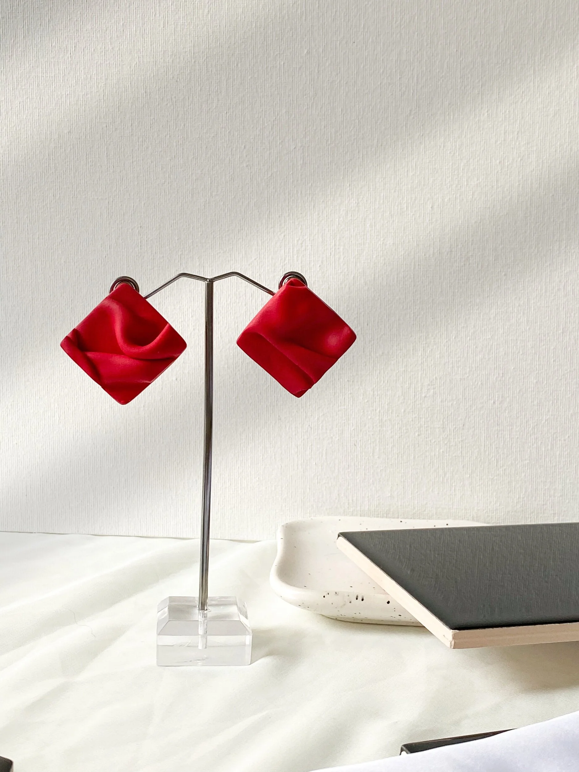 DACE5DFB-1C77-4893-B26F-85CB37480F77