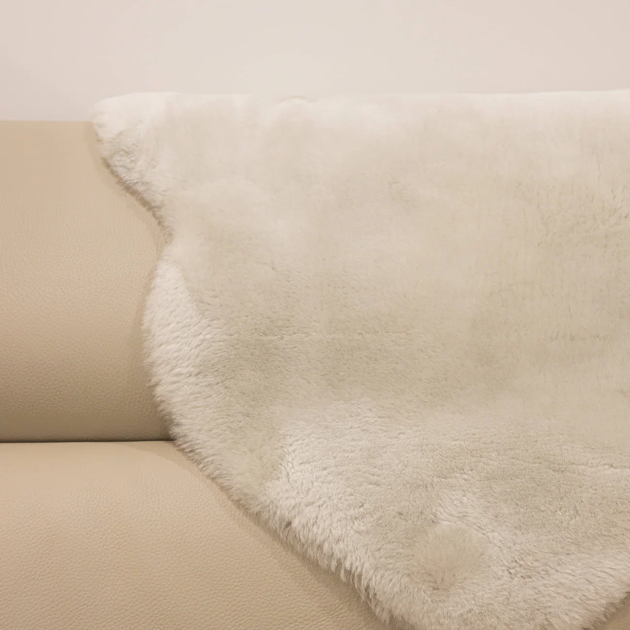shorn-sheepskin-linen-baby-2_1300x.jpg-2.webp