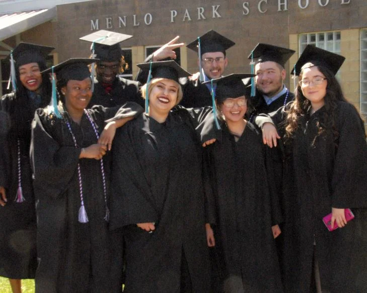 Photo of 2017 Menlo graduating class.