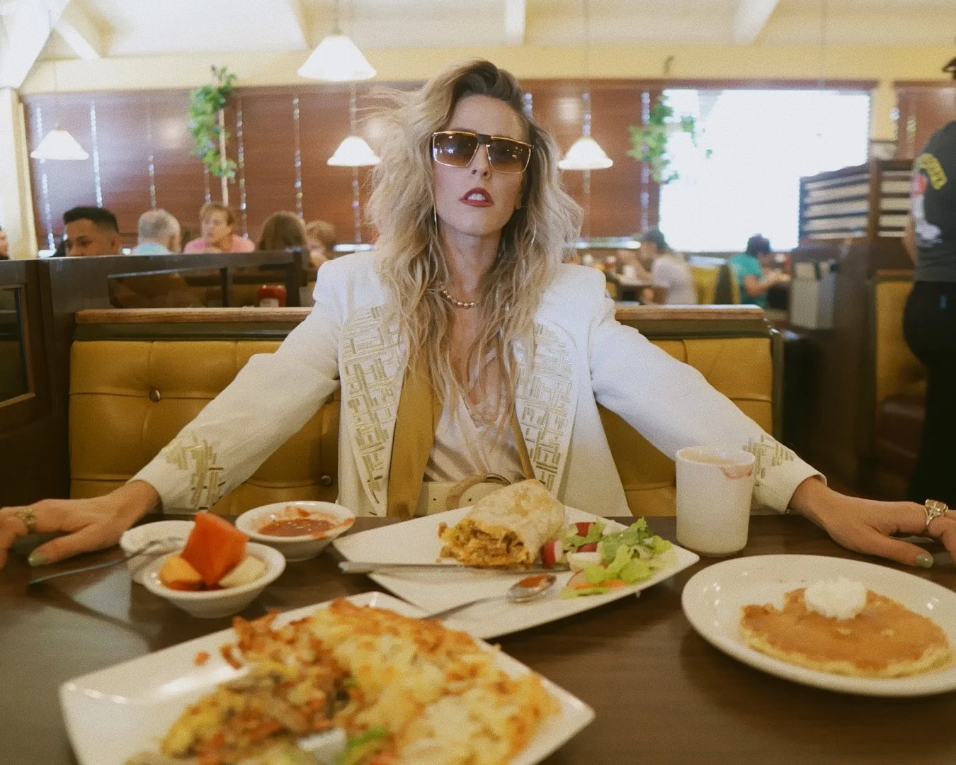 THE BUSINESS WOMAN'S SPECIAL