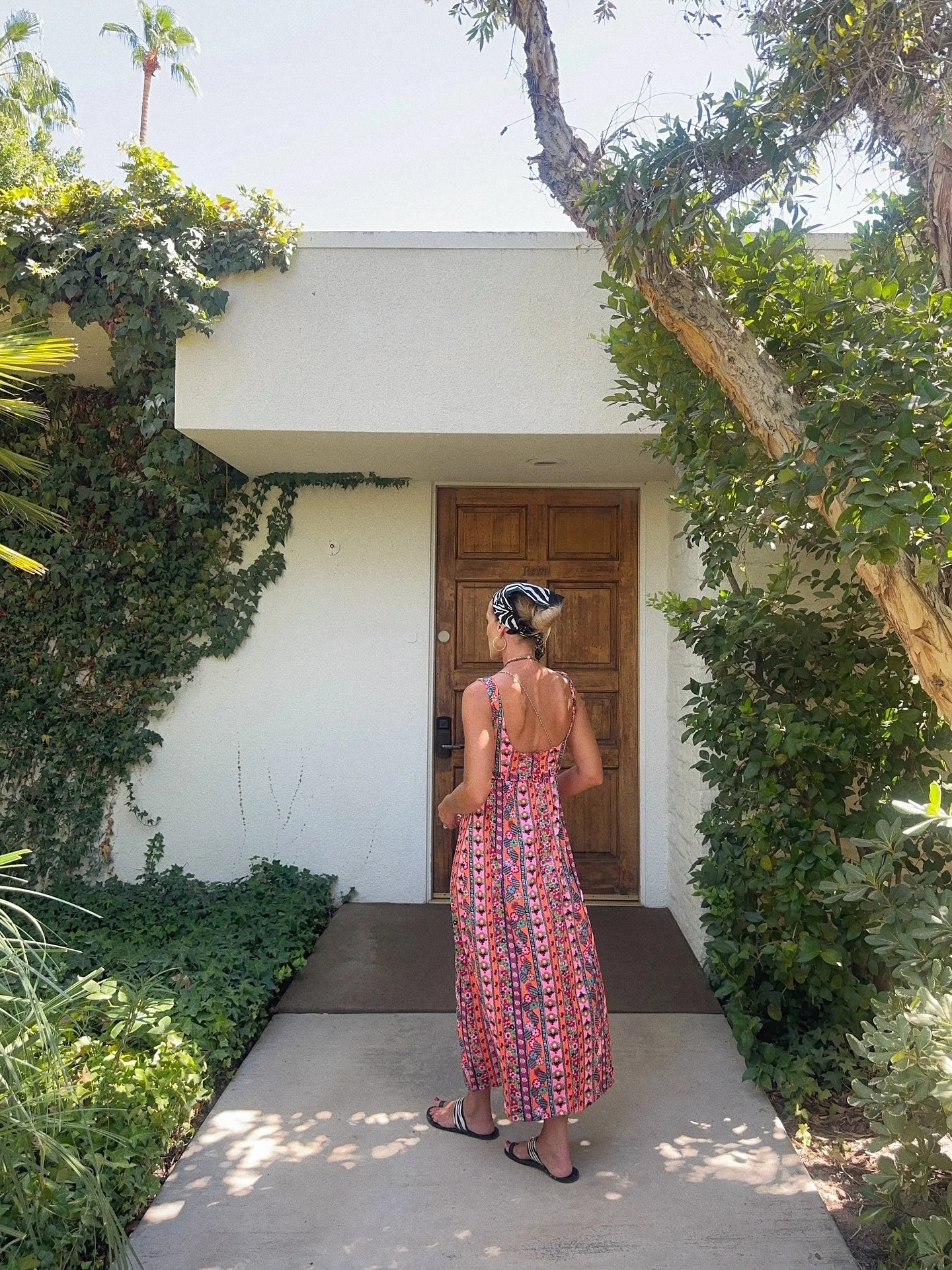 My VINTAGE-LOVIN self feels right at home the minute I step into PALM SPRINGS.