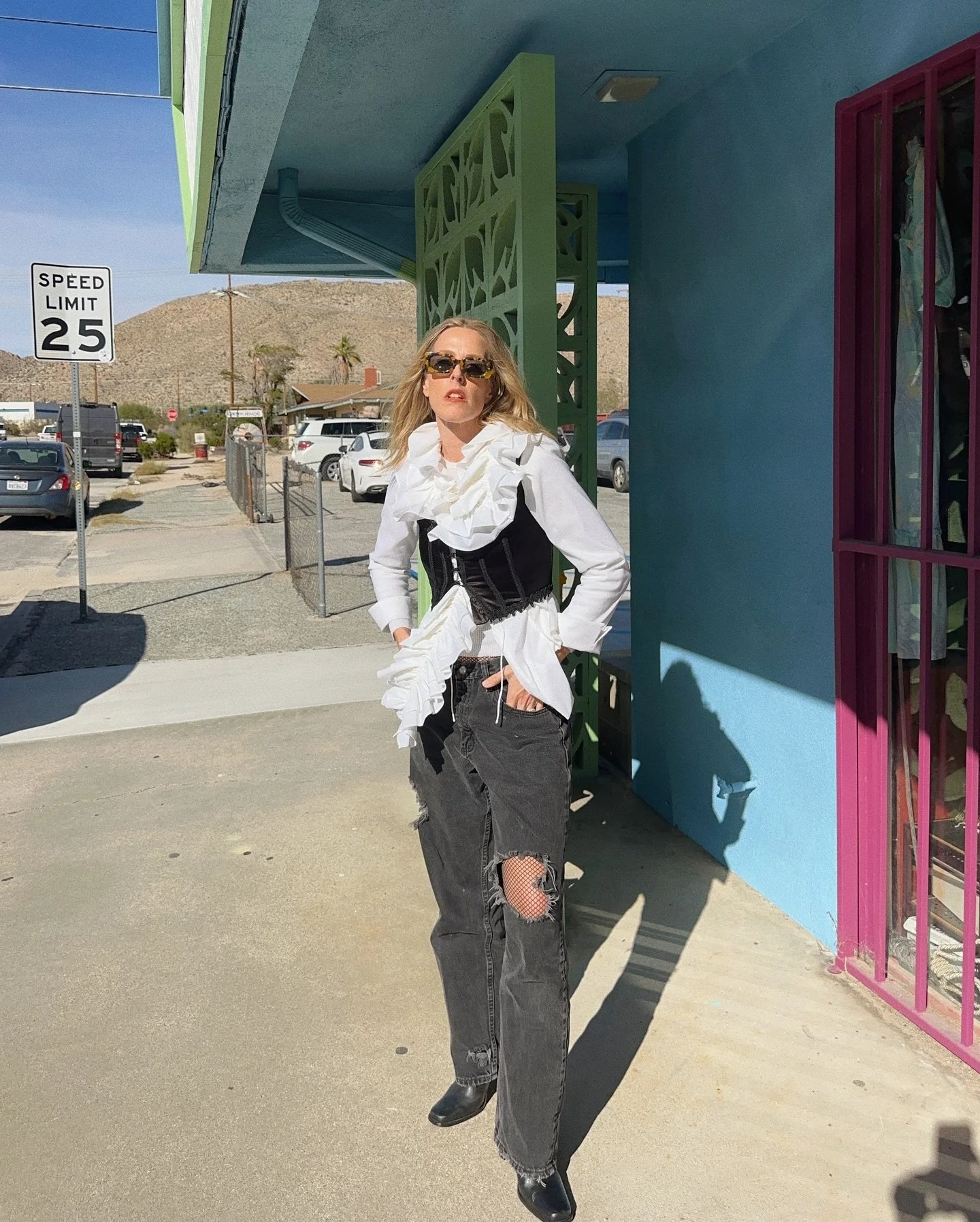 Getting LOST IN LAYERS for a getaway to the desert&hellip; a little ROMANCE, a little REBELLION✨