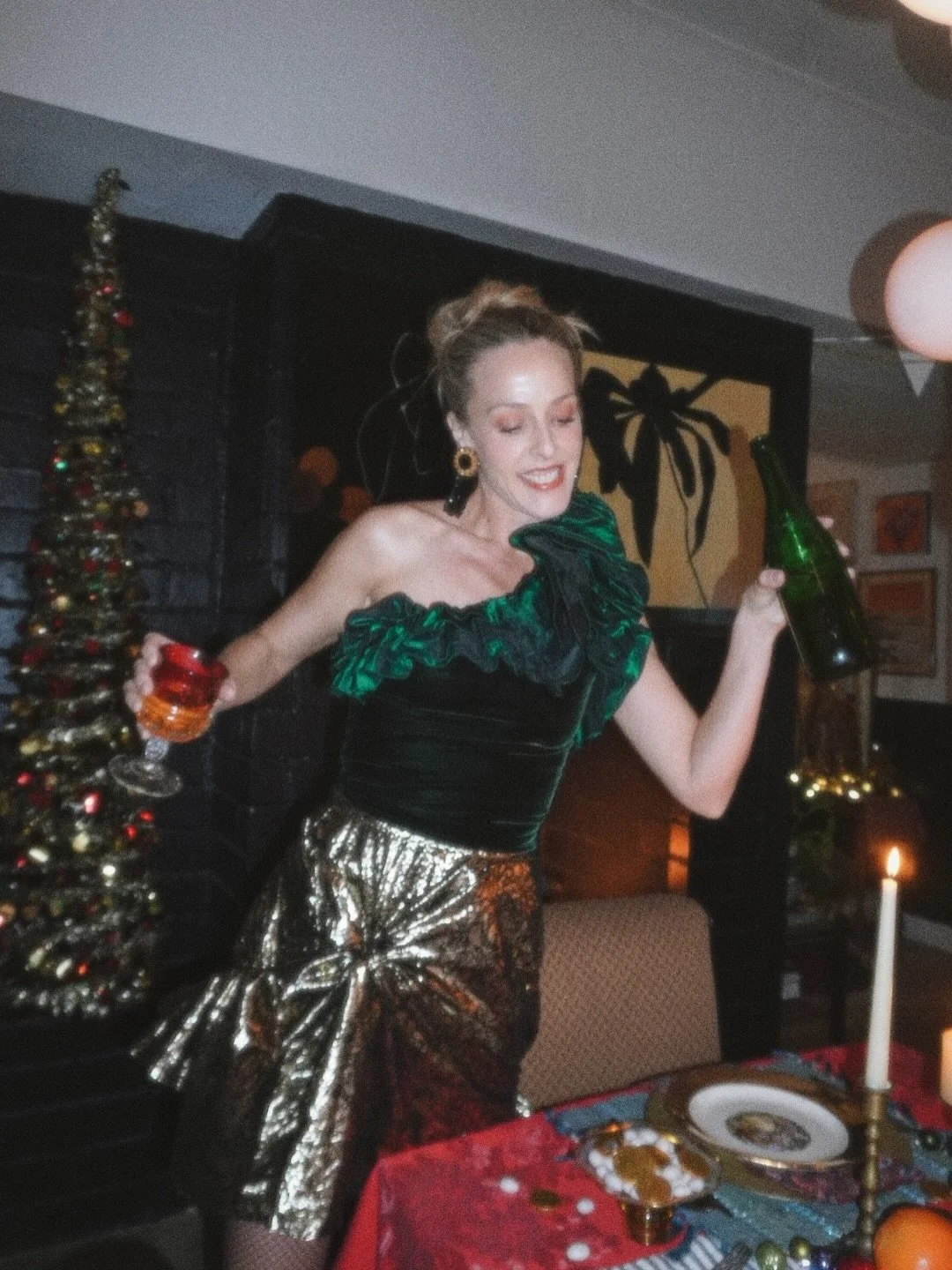 DRESSING UP tables and taffeta✨all thrifted, all magical✨