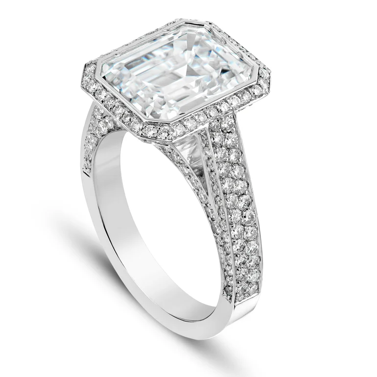 Pavé Diamond Halo Ring
