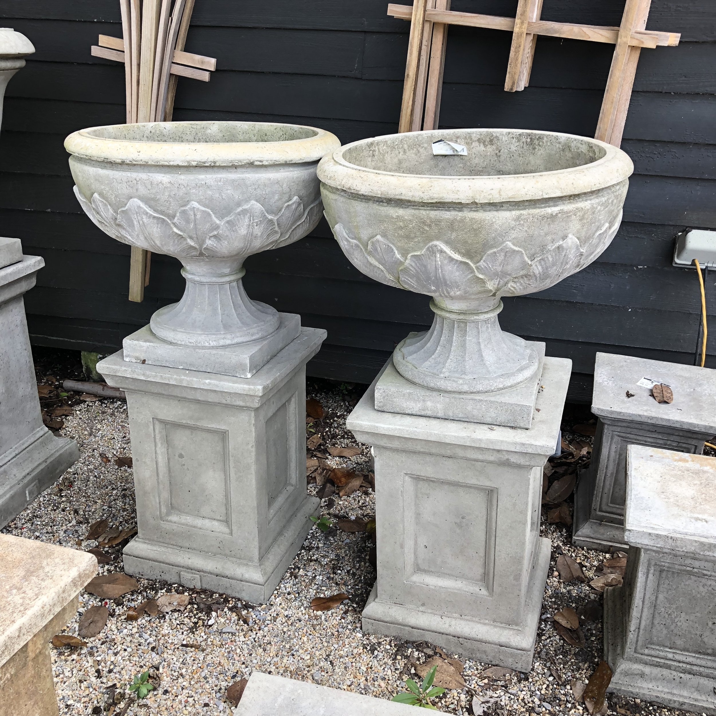 Campania Urns Pedestals.jpg