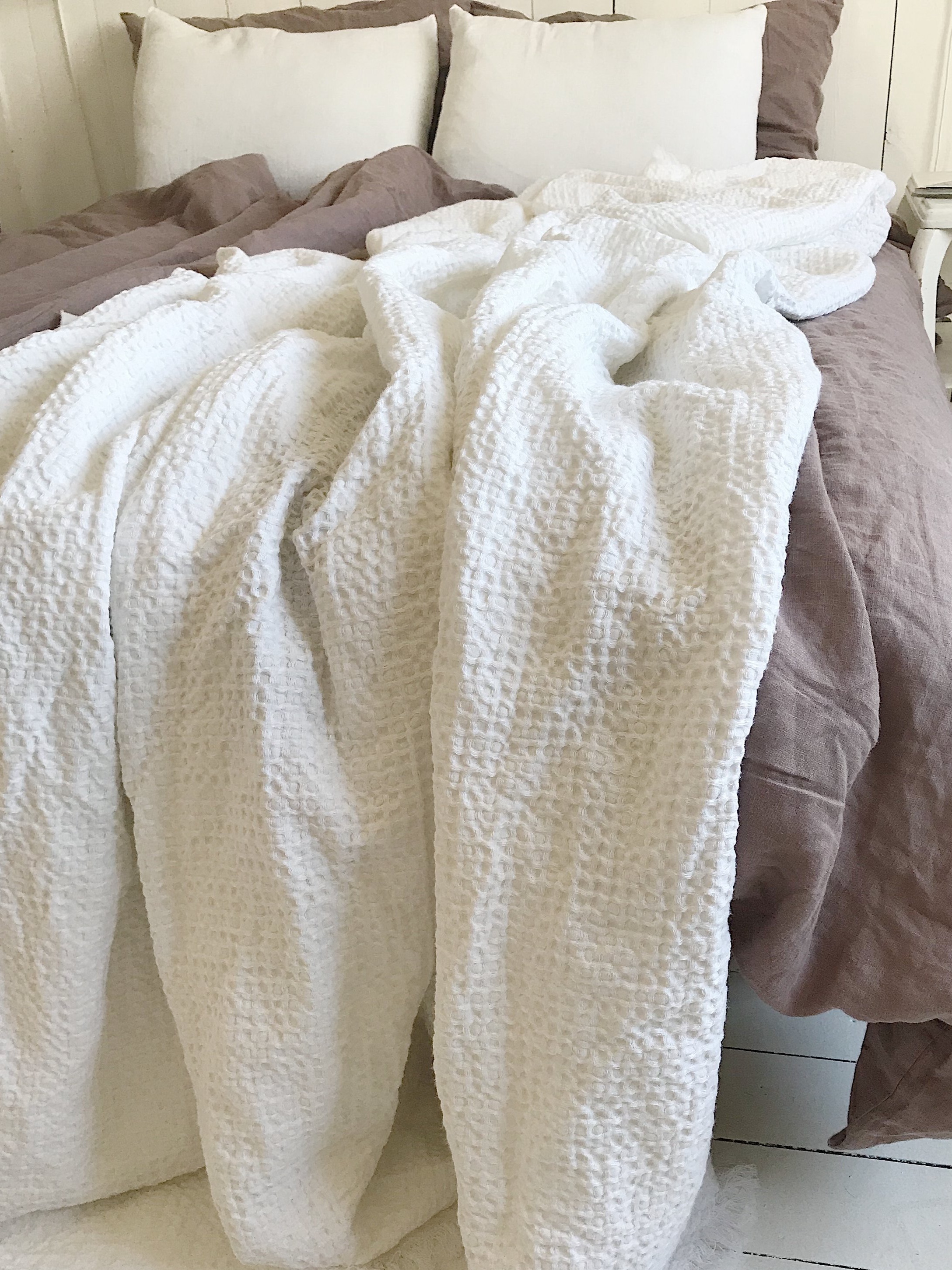 Wilma+White+Blanket.jpg