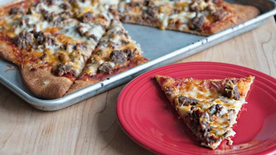 U9c1BF6pT9uINBxlfzMm-Beef-Pizza-2.jpg