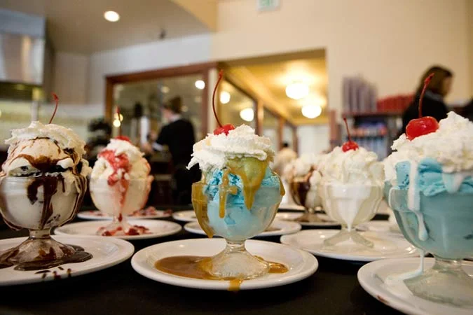 ice_cream_h_sundae_table.jpg