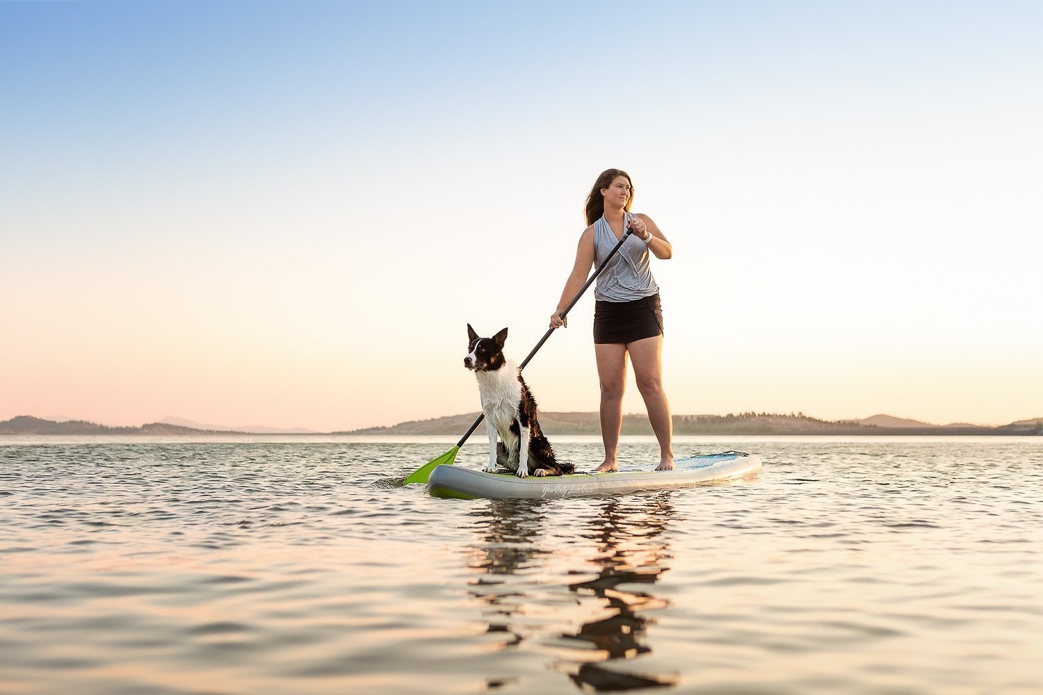 stand_up_paddle_board_with_dog_001.jpg